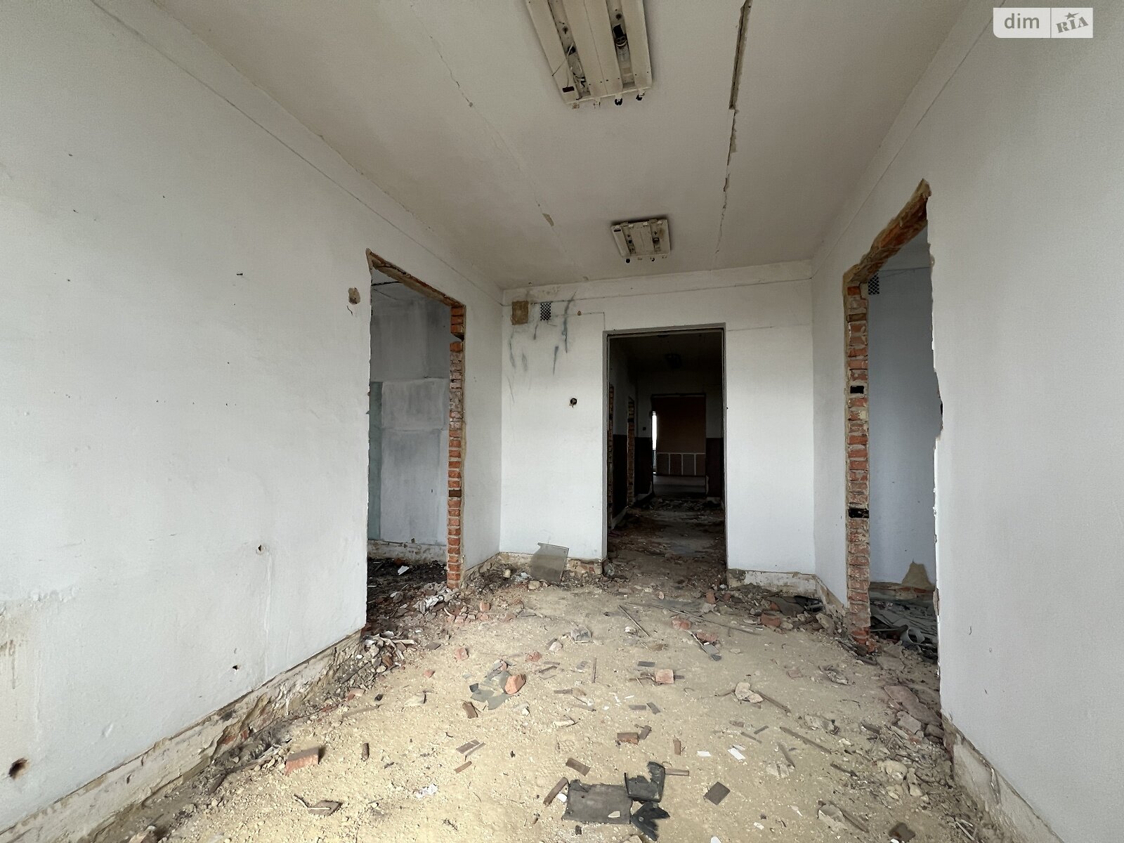 Коммерческое помещение в Здолбунове, ул. Мартиновка, цена: продажи 550 000 долларов за объект фото 1 Коммерческое помещение в Здолбунове, ул. Мартиновка, цена продажи: 550 000 долларов за объект фото 1