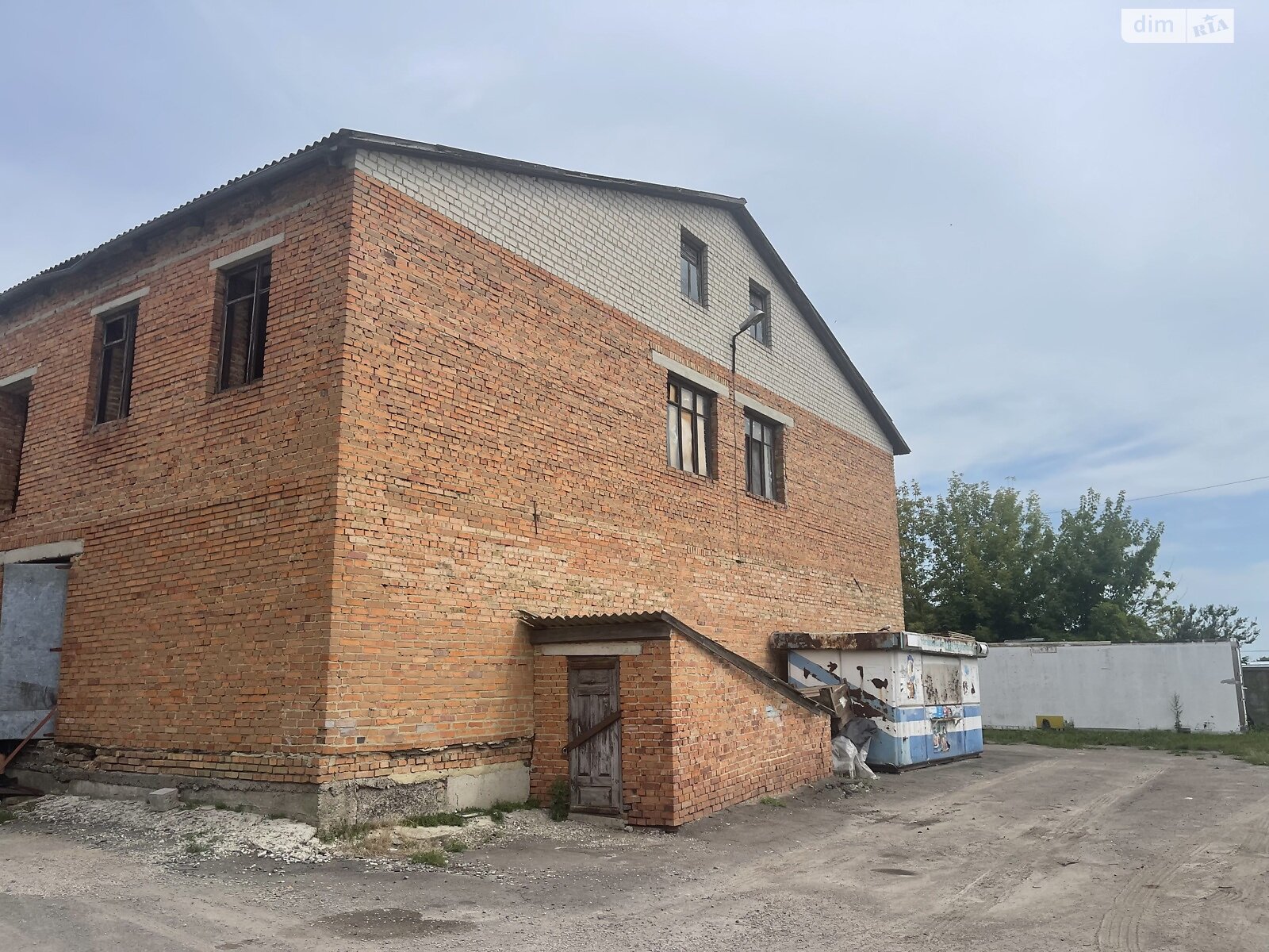 Комерційне приміщення в Здолбунові, Березнева (8 Березня) вулиця, ціна продажу: 200 000 доларів за об’єкт фото 1 Комерційне приміщення в Здолбунові, Березнева (8 Березня) вулиця, ціна продажу: 200 000 доларів за об’єкт фото 1
