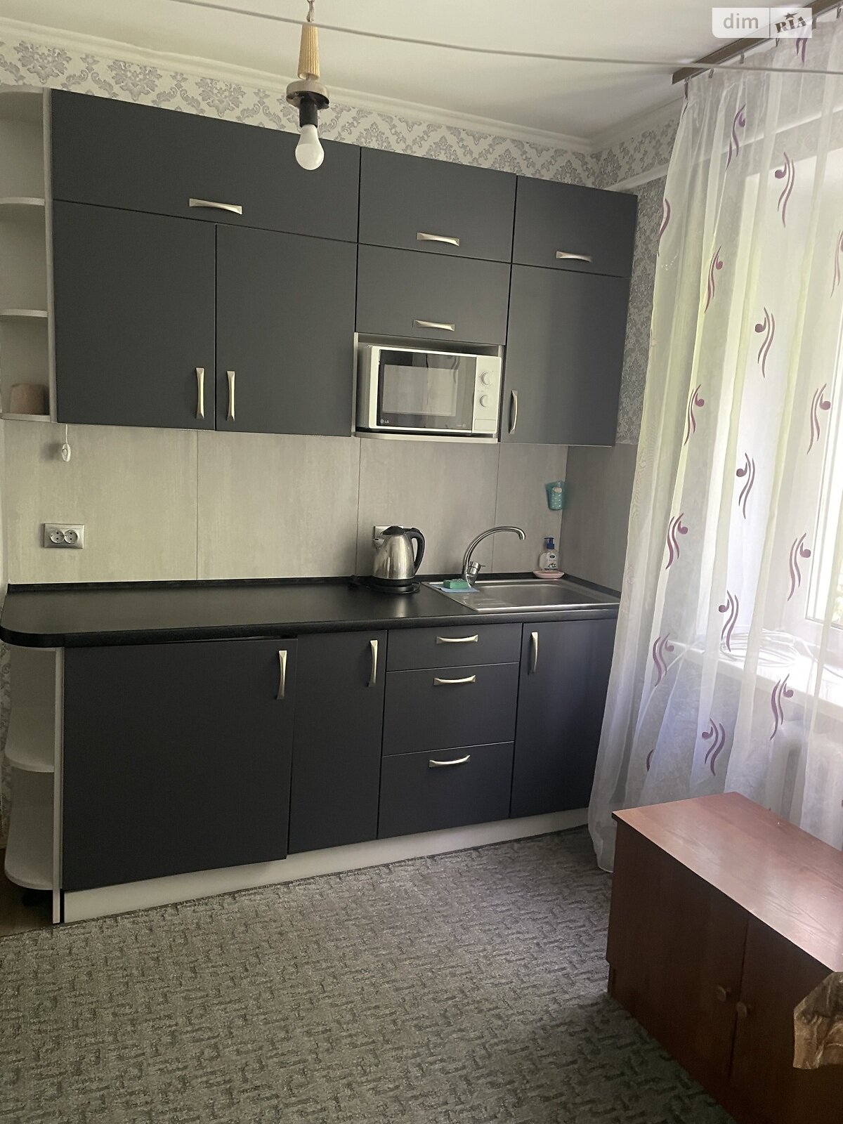 Кімната в Броварах на вул. Олега Онікієнка 10 в районі Торгмаш на продаж фото 1 Кімната в Броварах на вул. Олега Онікієнка 10 в районі Торгмаш на продаж фото 1