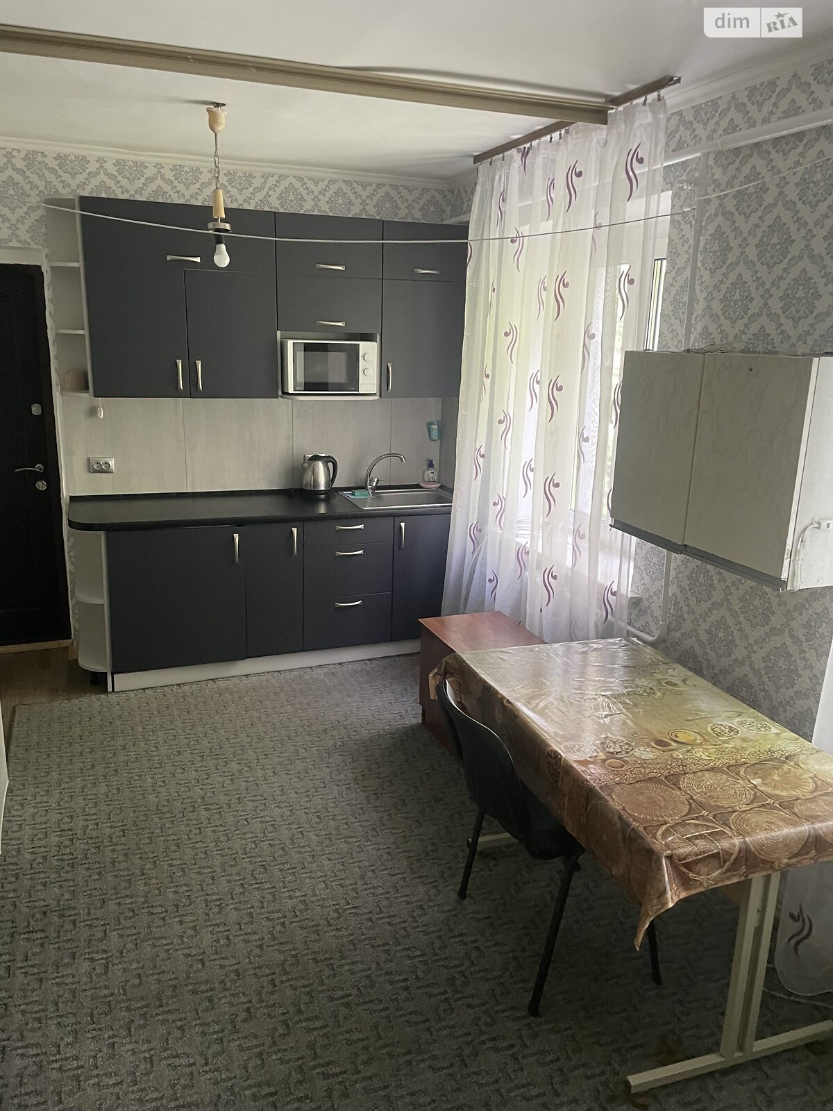 Кімната в Броварах на вул. Олега Онікієнка 10 в районі Торгмаш на продаж фото 1 Кімната в Броварах на вул. Олега Онікієнка 10 в районі Торгмаш на продаж фото 1