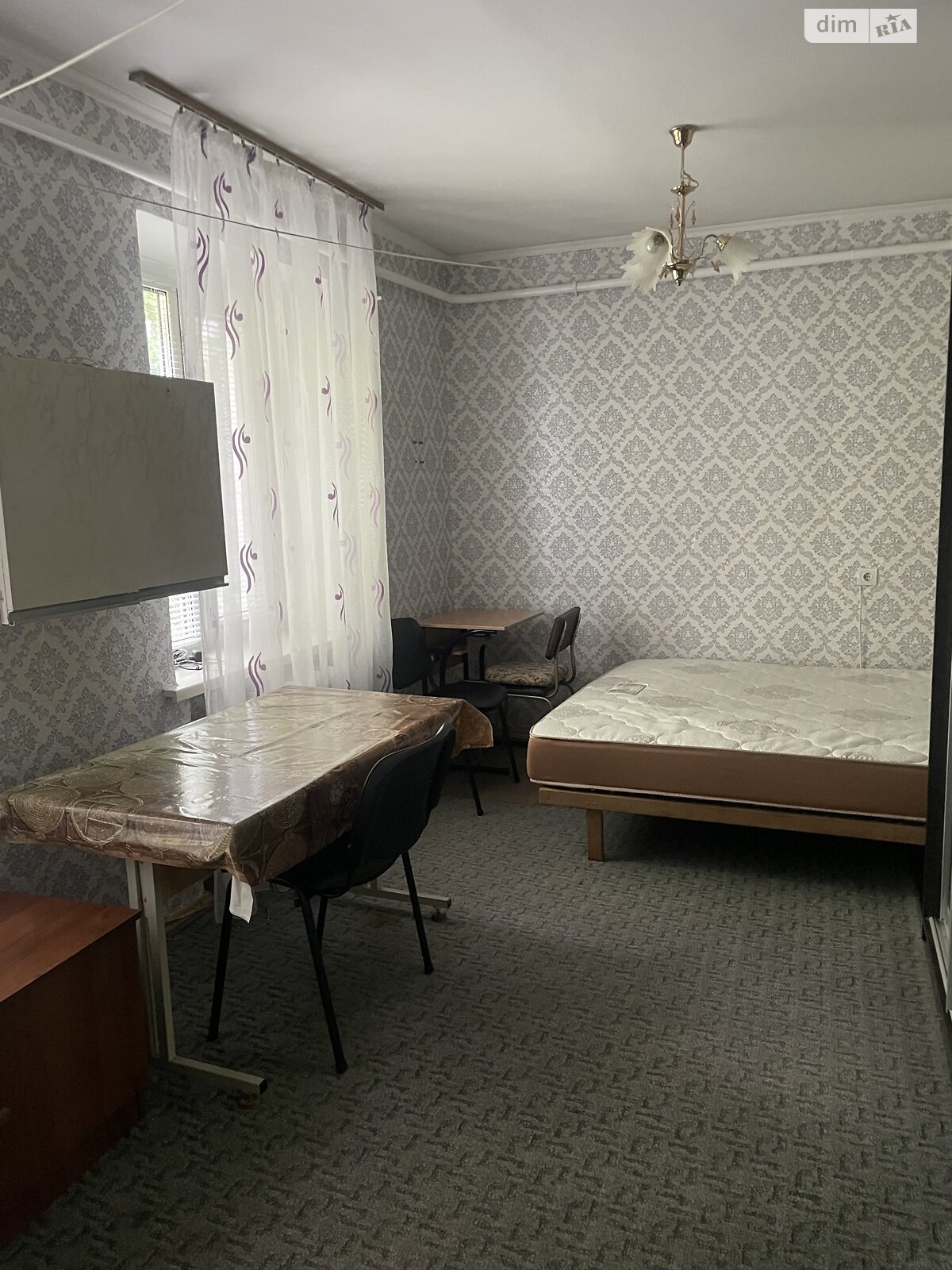 Кімната в Броварах на вул. Олега Онікієнка 10 в районі Торгмаш на продаж фото 1 Кімната в Броварах на вул. Олега Онікієнка 10 в районі Торгмаш на продаж фото 1