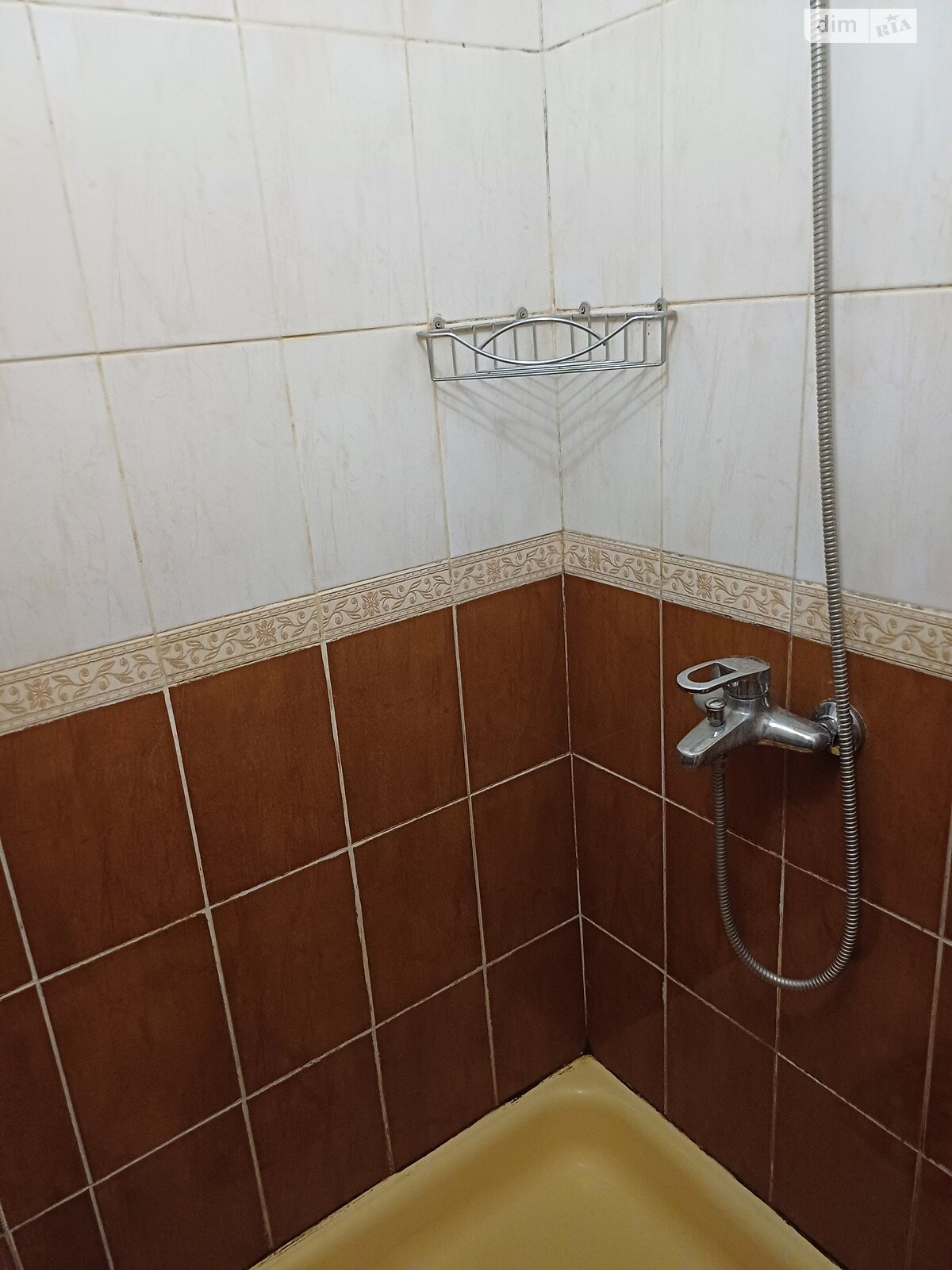 Кімната в Броварах на вул. Михайла Грушевського 1 в районі Зелений Попугай на продаж фото 1 Кімната в Броварах на вул. Михайла Грушевського 1 в районі Зелений Попугай на продаж фото 1