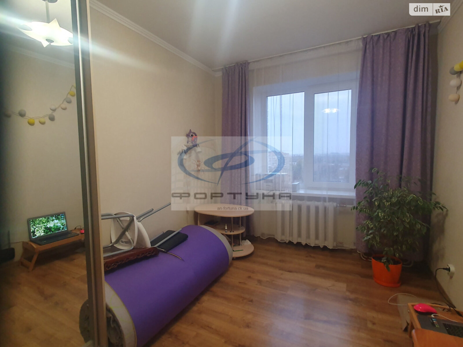 Комната в Черкассах, на ул. Панченко Алексея 7 в районе Луначарский на продажу фото 1 Комната в Черкассах, на ул. Панченко Алексея 7 в районе Луначарский на продажу фото 1