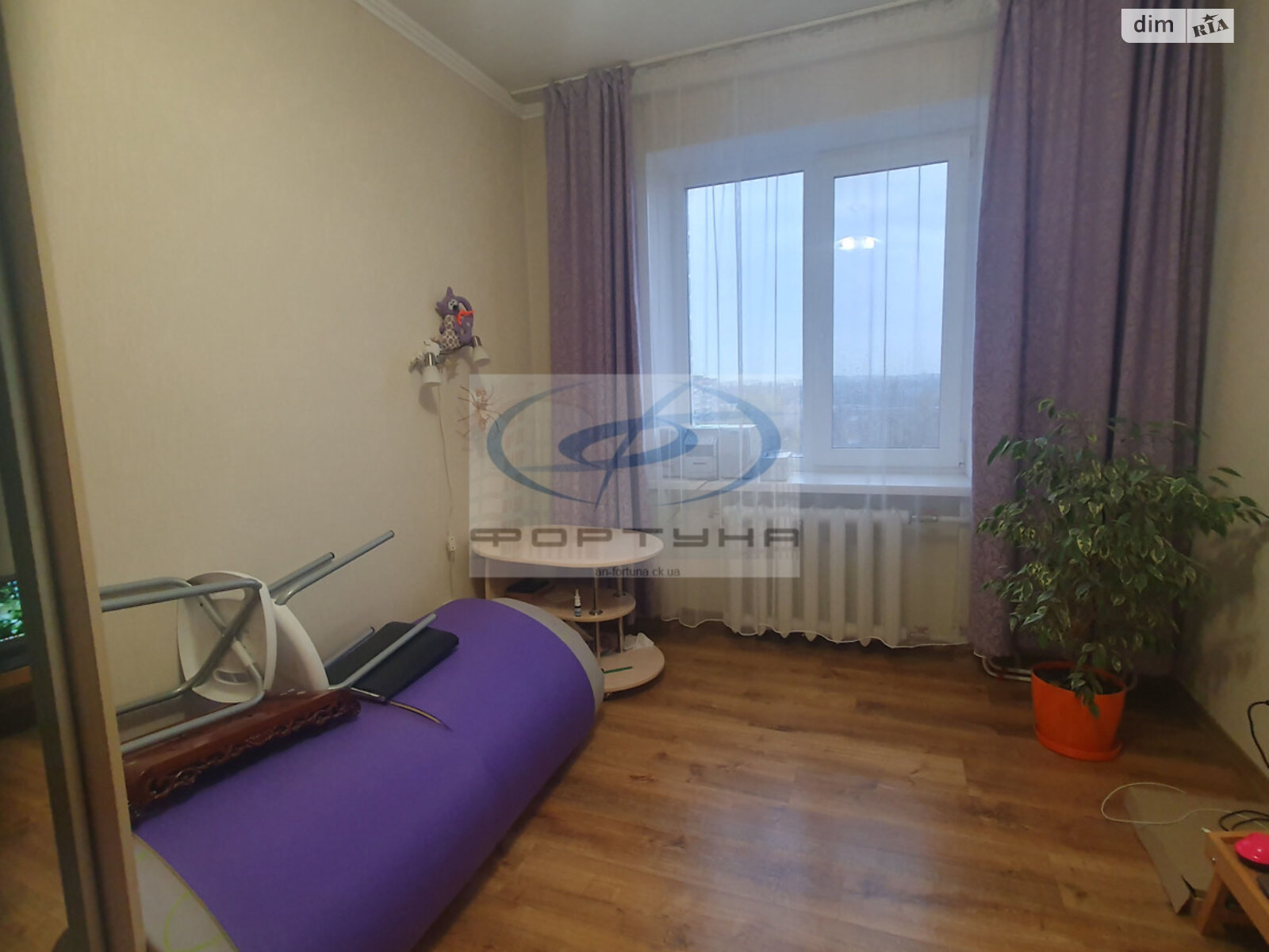 Комната в Черкассах, на ул. Панченко Алексея 7 в районе Луначарский на продажу фото 1 Комната в Черкассах, на ул. Панченко Алексея 7 в районе Луначарский на продажу фото 1