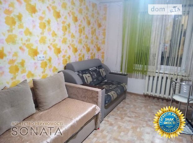 Комната в Черкассах, на ул. Гвардейская 31/1 в районе Школьная на продажу фото 1 Комната в Черкассах, на ул. Гвардейская 31/1 в районе Школьная на продажу фото 1