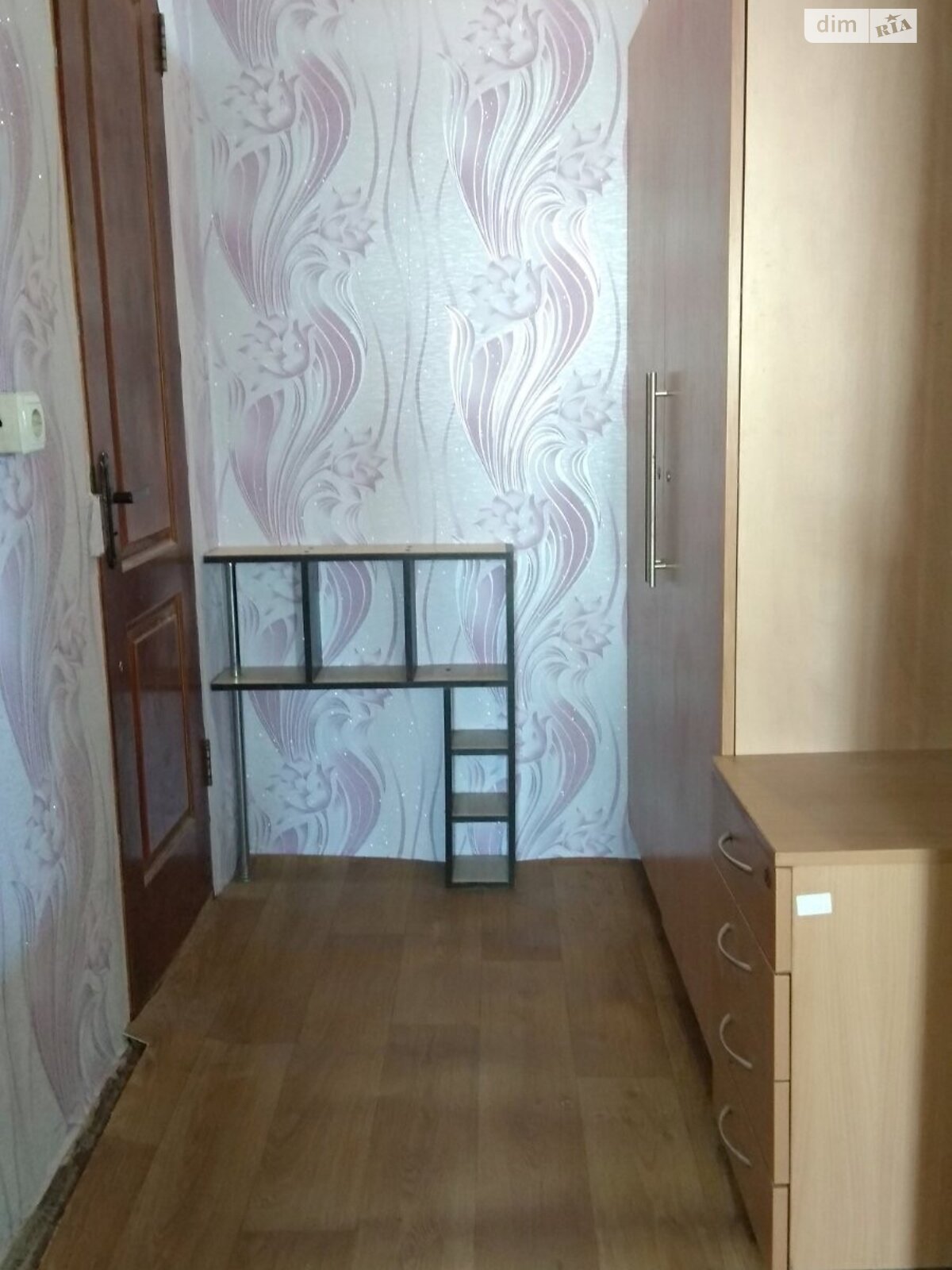 Кімната в Черкасах на вул. Хоменка 14/2 в районі Соснівський на продаж фото 1 Кімната в Черкасах на вул. Хоменка 14/2 в районі Соснівський на продаж фото 1