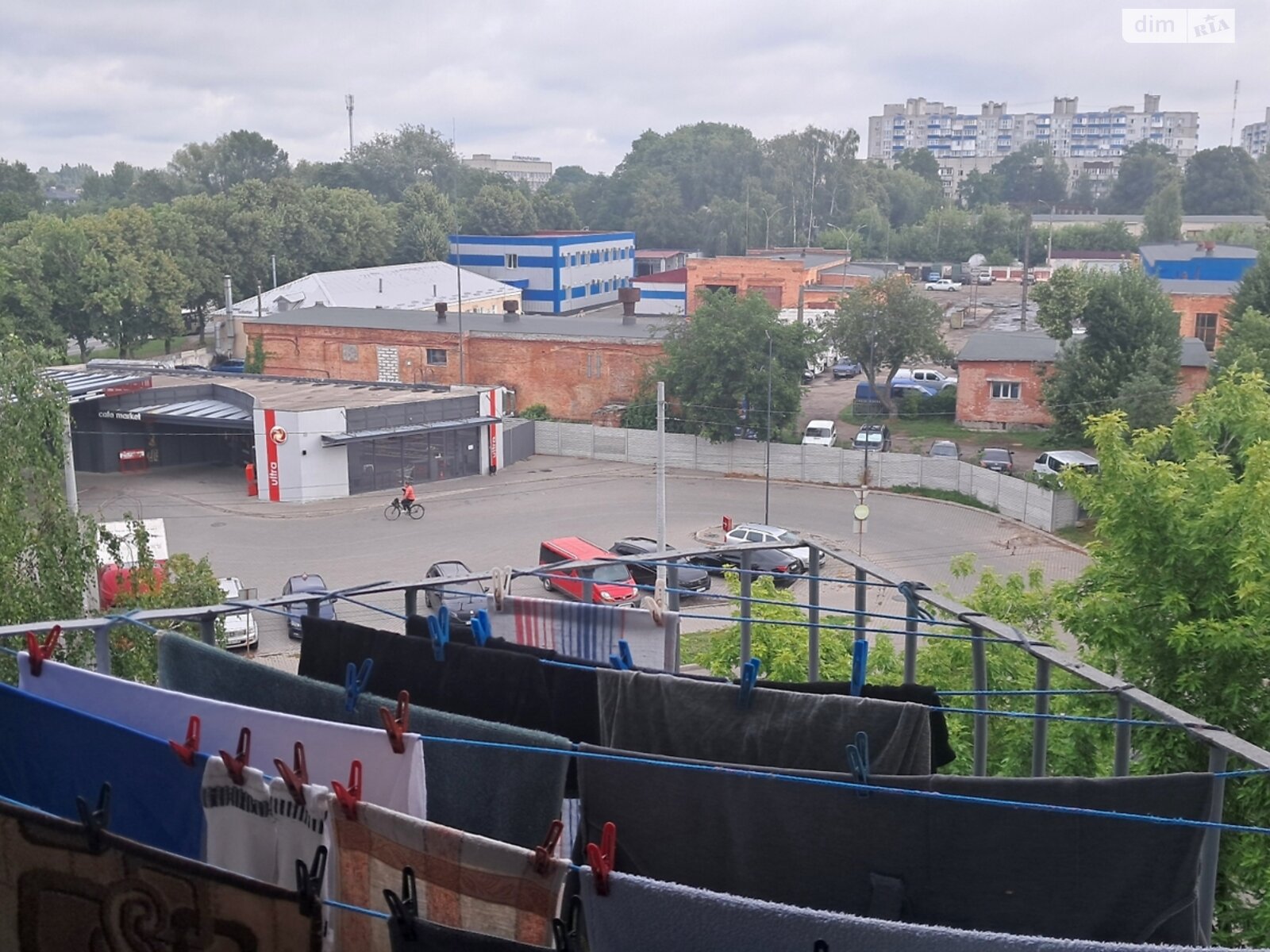 Комната в Чернигове, на ул. 1-й танковой бригады 2 в районе Деснянский на продажу фото 1 Комната в Чернигове, на ул. 1-й танковой бригады 2 в районе Деснянский на продажу фото 1