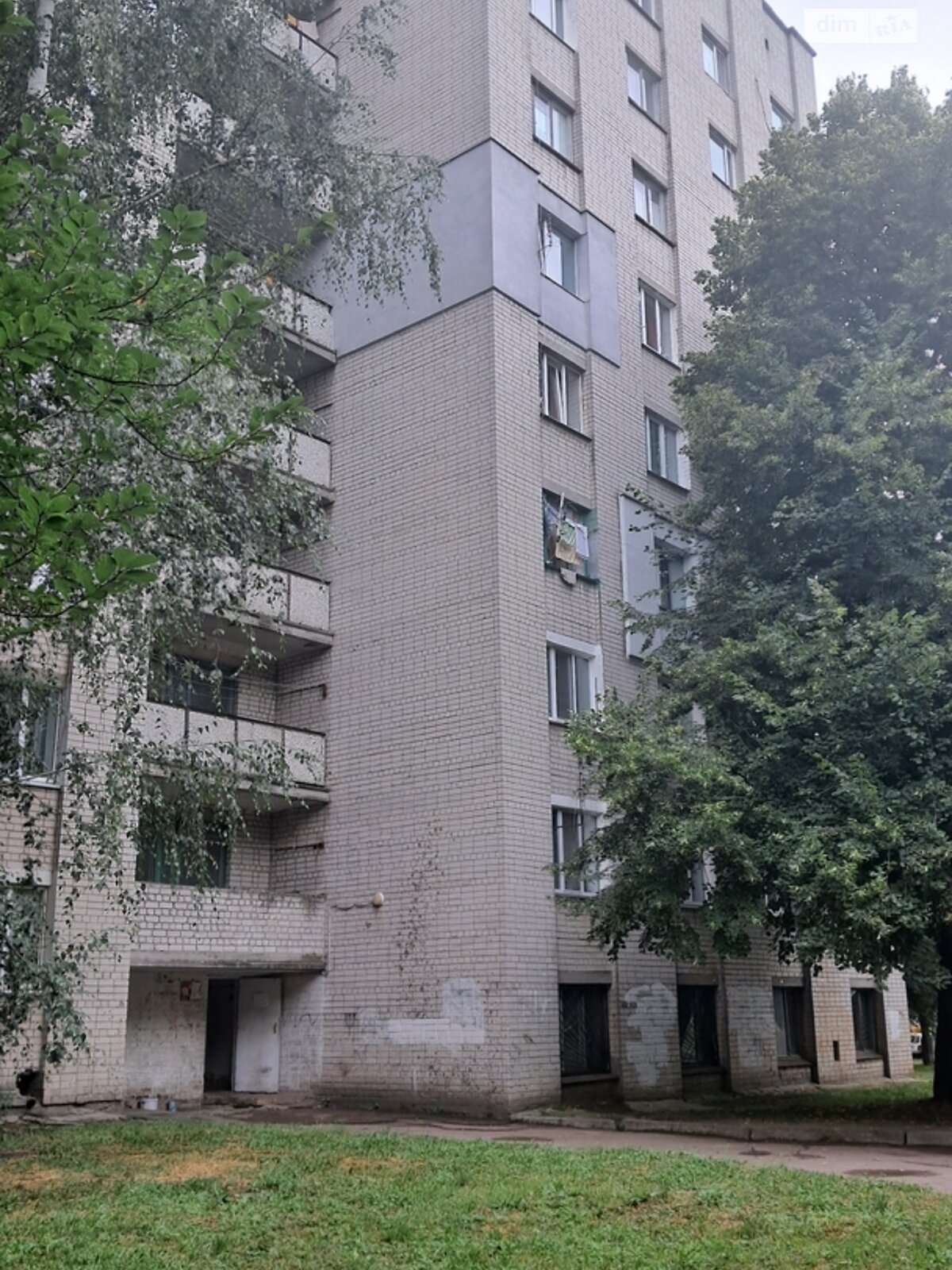 Комната в Чернигове, на ул. 1-й танковой бригады 2 в районе Деснянский на продажу фото 1 Комната в Чернигове, на ул. 1-й танковой бригады 2 в районе Деснянский на продажу фото 1