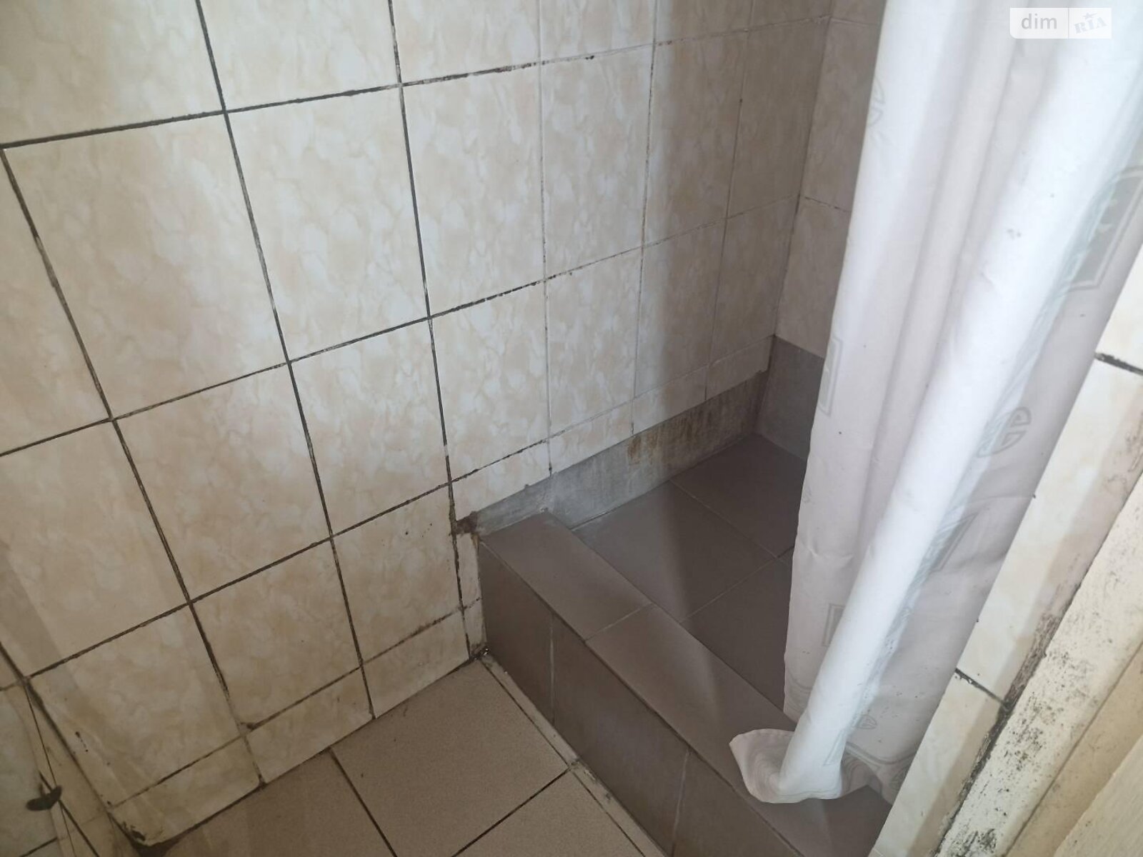 Комната в Черноморске, на ул. Александрийская в районе Ильичевск на продажу фото 1 Комната в Черноморске, на ул. Александрийская в районе Ильичевск на продажу фото 1