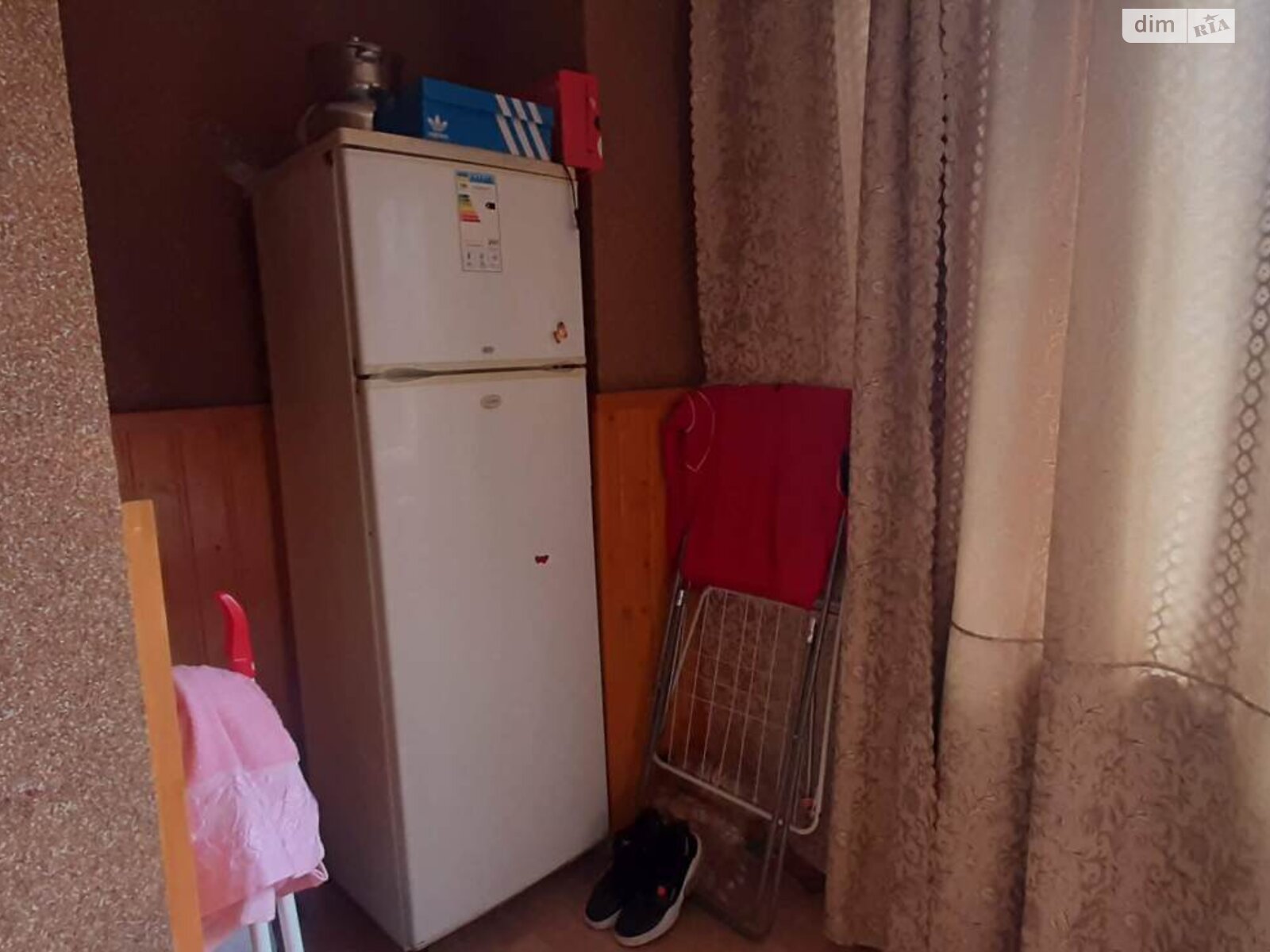 Комната в Черновцах, на ул. Долинянская 2 на продажу фото 1 Комната в Черновцах, на ул. Долинянская 2 на продажу фото 1