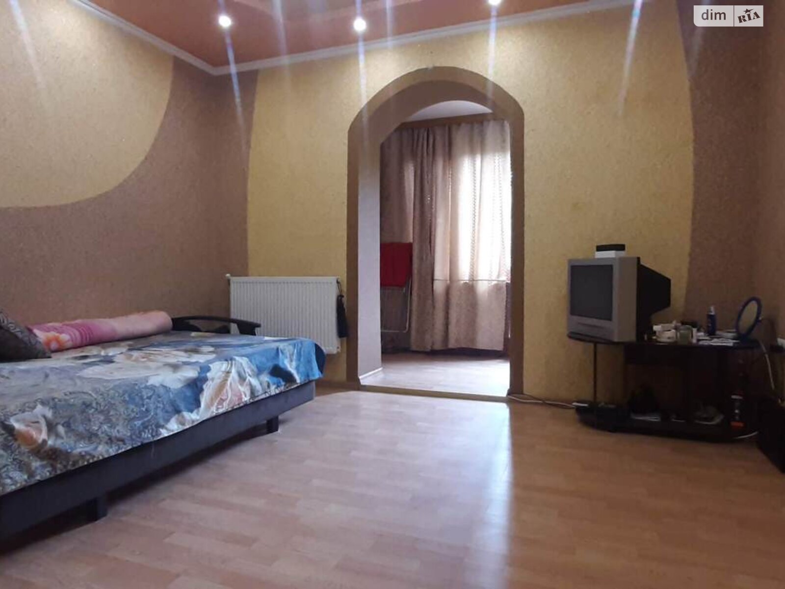 Комната в Черновцах, на ул. Долинянская 2 на продажу фото 1 Комната в Черновцах, на ул. Долинянская 2 на продажу фото 1