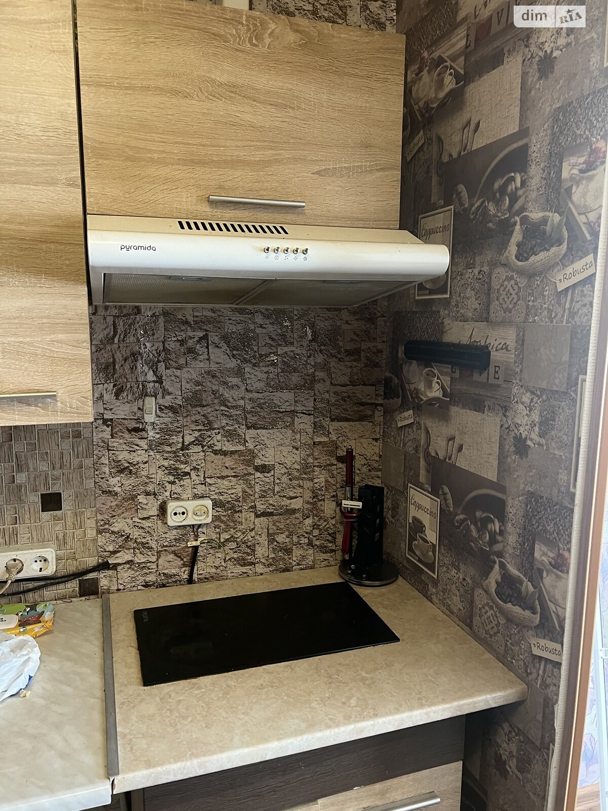 Кімната в Дніпрі на вул. Мамая козака 30 в районі 12 квартал на продаж фото 1 Кімната в Дніпрі на вул. Мамая козака 30 в районі 12 квартал на продаж фото 1