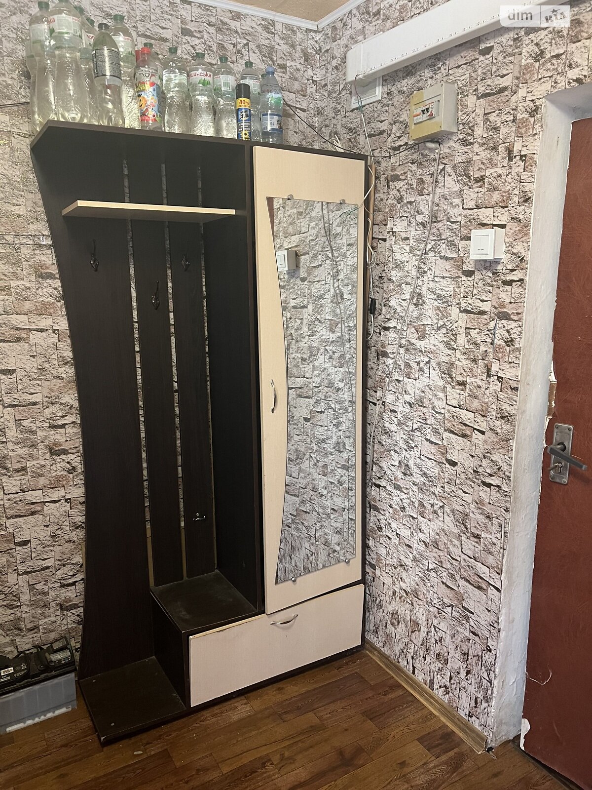 Кімната в Дніпрі на вул. Мамая козака 30 в районі 12 квартал на продаж фото 1 Кімната в Дніпрі на вул. Мамая козака 30 в районі 12 квартал на продаж фото 1