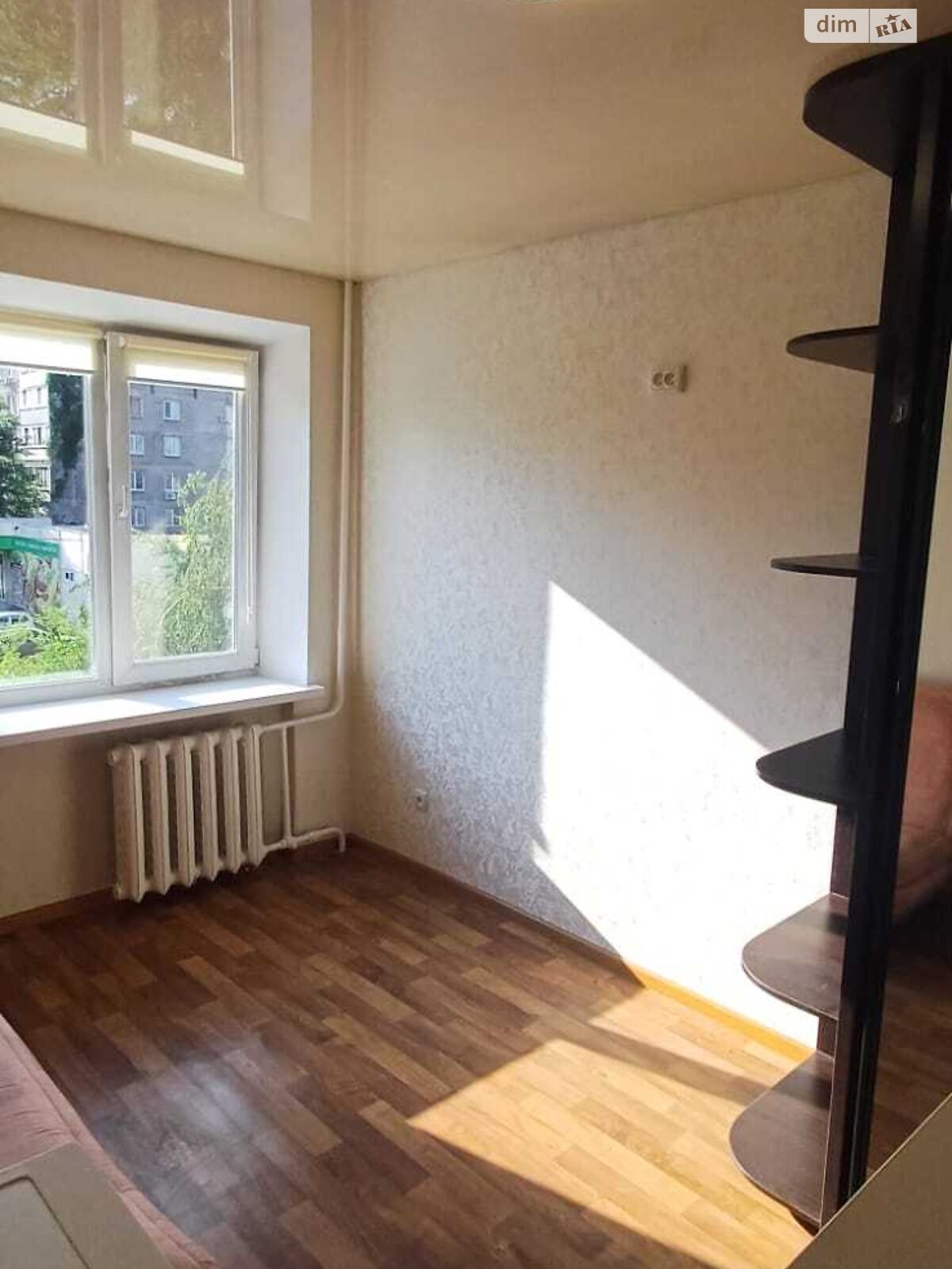 Кімната в Дніпрі на вул. Бердянська 7, кв. 310 в районі Індустріальний на продаж фото 1 Кімната в Дніпрі на вул. Бердянська 7, кв. 310 в районі Індустріальний на продаж фото 1