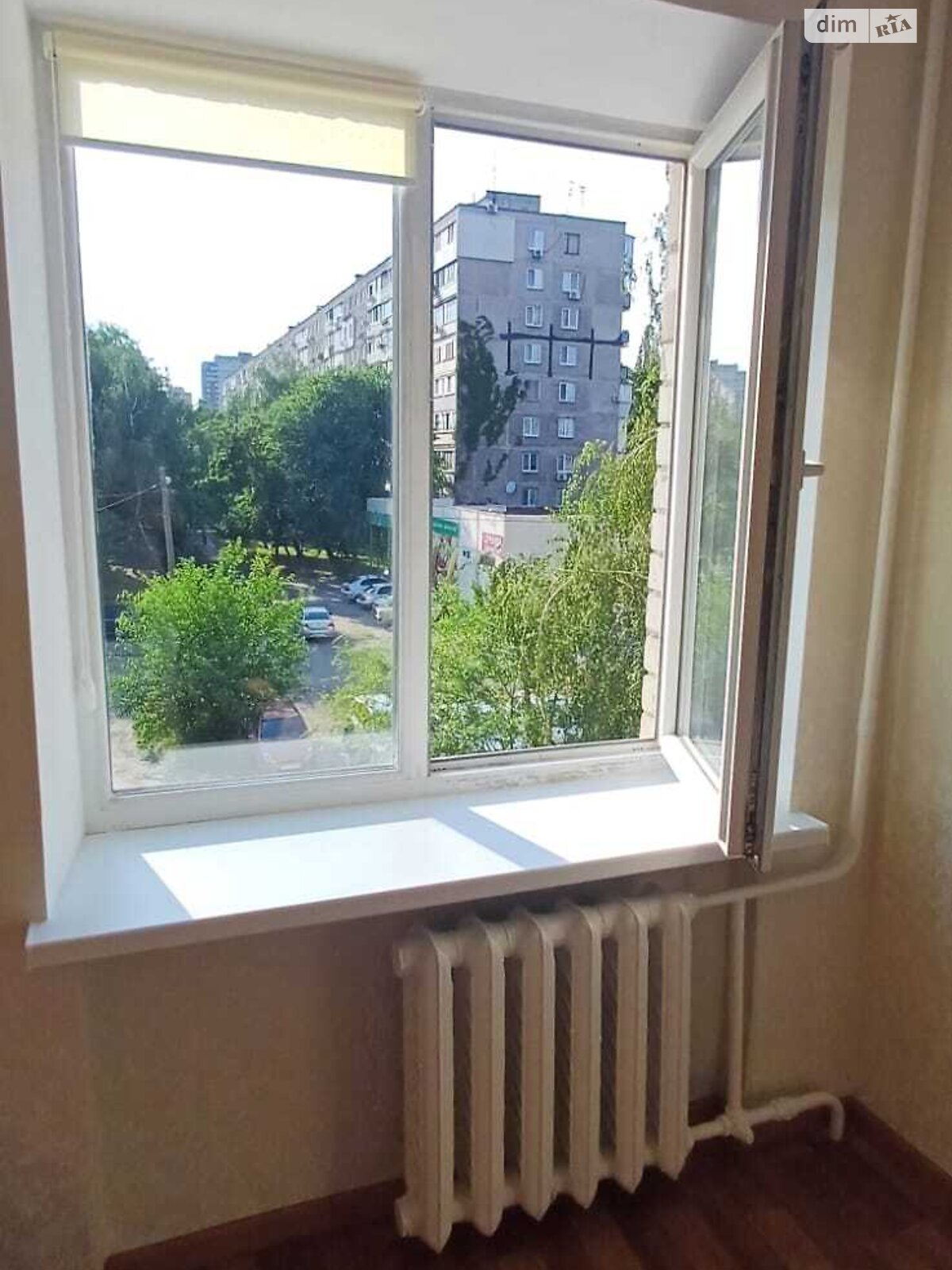 Кімната в Дніпрі на вул. Бердянська 7, кв. 310 в районі Індустріальний на продаж фото 1 Кімната в Дніпрі на вул. Бердянська 7, кв. 310 в районі Індустріальний на продаж фото 1