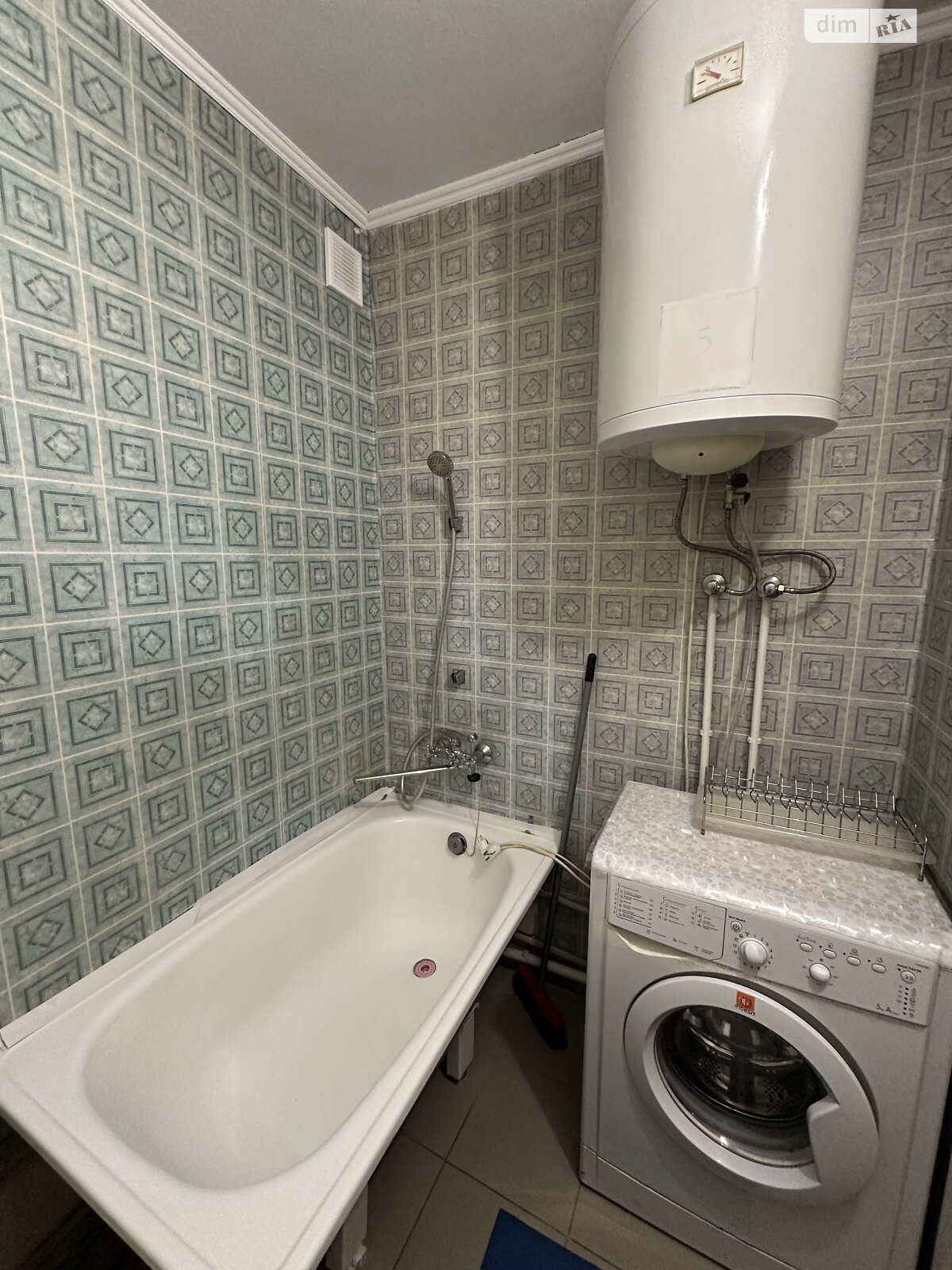 Кімната в Дніпрі на просп. Слобожанський 108 в районі Індустріальний на продаж фото 1 Кімната в Дніпрі на просп. Слобожанський 108 в районі Індустріальний на продаж фото 1