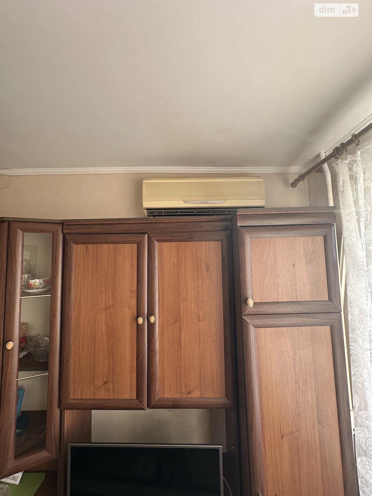 Кімната в Дніпрі на просп. Слобожанський 108 в районі Індустріальний на продаж фото 1 Кімната в Дніпрі на просп. Слобожанський 108 в районі Індустріальний на продаж фото 1