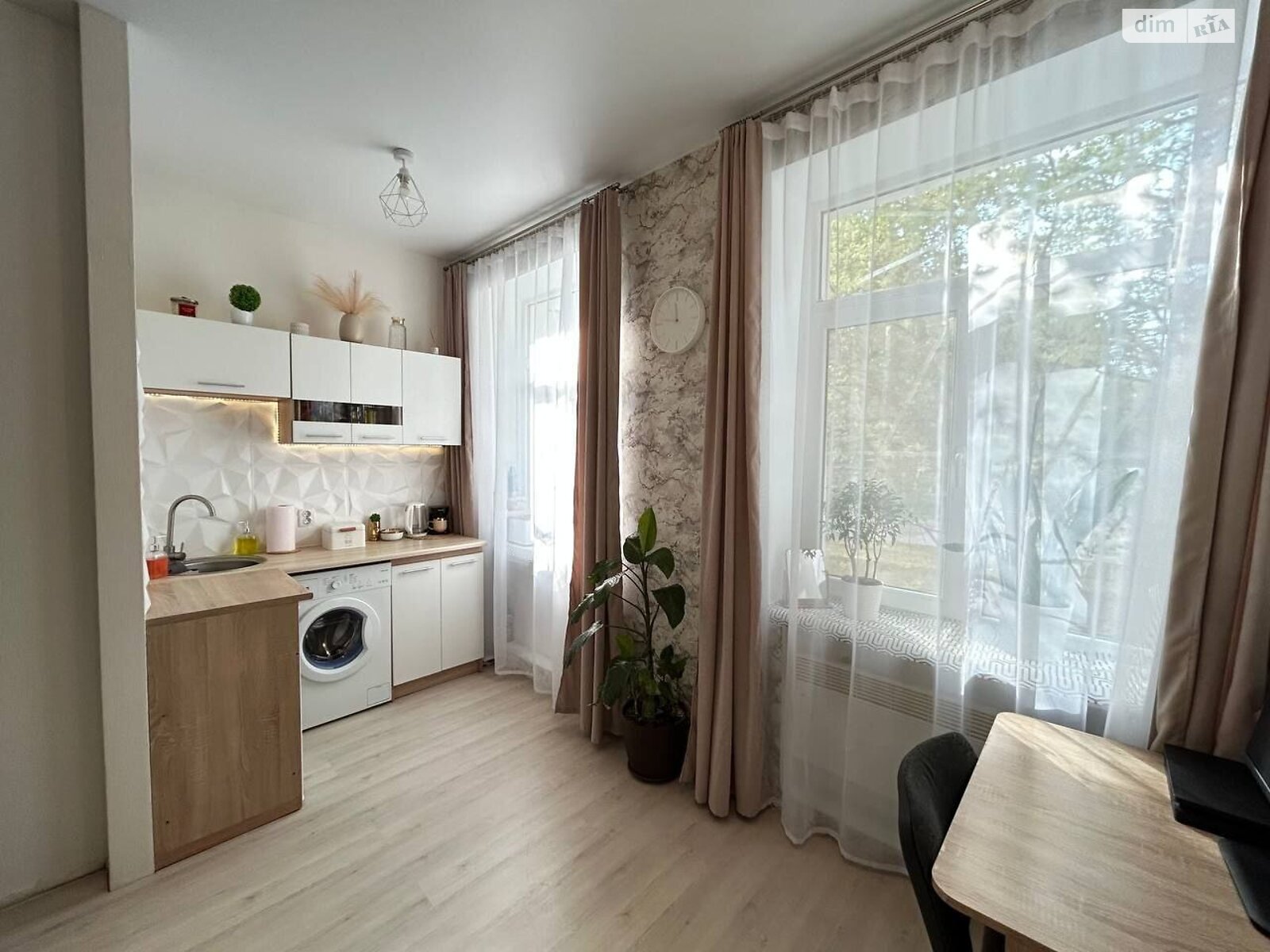 Комната в Днепре, на ул. Караваева 3Б в районе Мазепы на продажу фото 1 Комната в Днепре, на ул. Караваева 3Б в районе Мазепы на продажу фото 1
