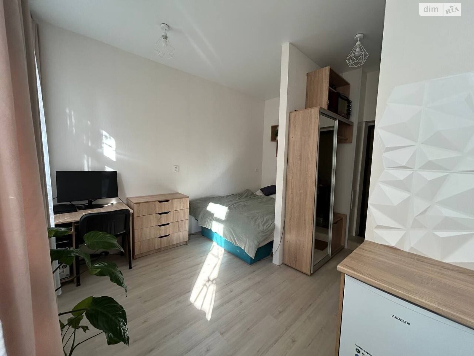 Комната в Днепре, на ул. Караваева 3Б в районе Мазепы на продажу фото 1 Комната в Днепре, на ул. Караваева 3Б в районе Мазепы на продажу фото 1