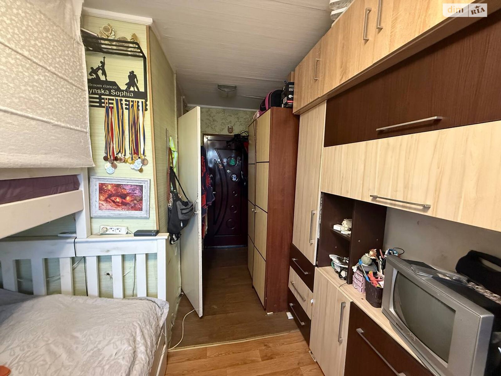 Комната в Днепре, на ул. Добровольцев 10 в районе Победа-6 на продажу фото 1 Комната в Днепре, на ул. Добровольцев 10 в районе Победа-6 на продажу фото 1