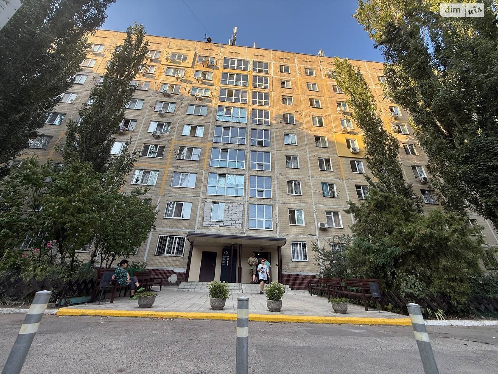Комната в Днепре, на ул. Добровольцев 10 в районе Победа-6 на продажу фото 1 Комната в Днепре, на ул. Добровольцев 10 в районе Победа-6 на продажу фото 1