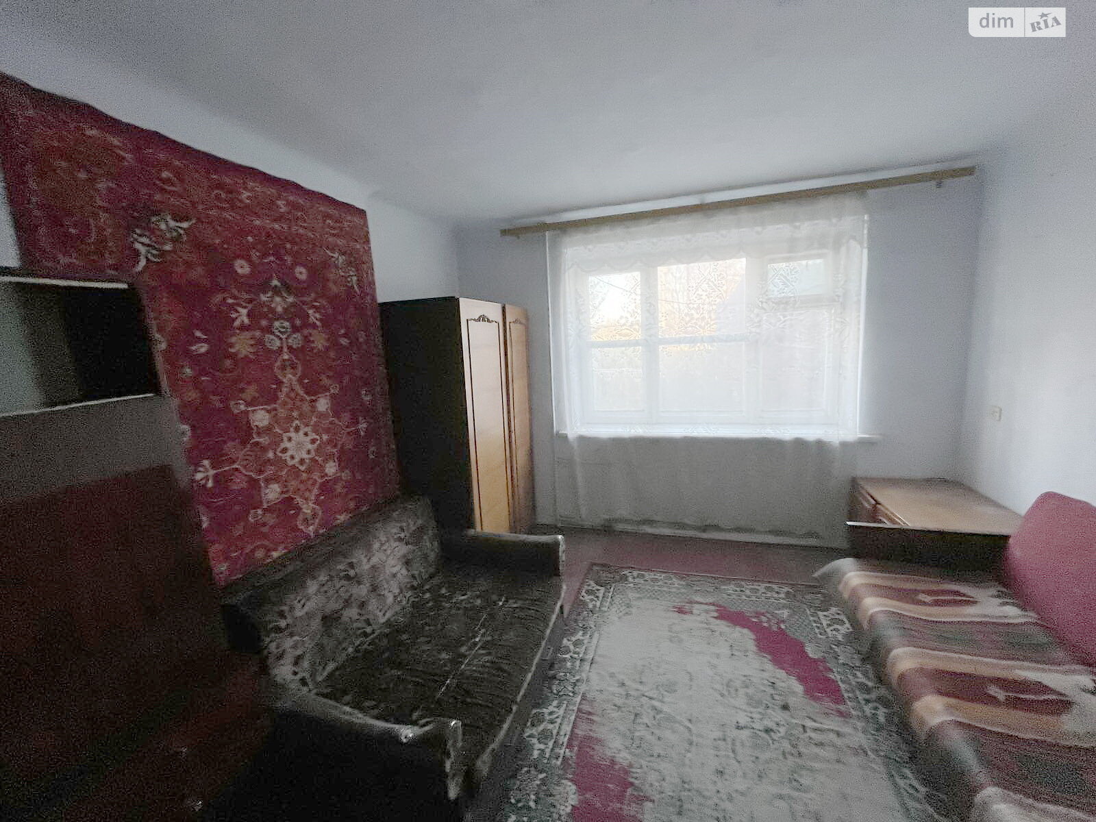 Комната в Гнивани, на ул. Юности 5, кв. 10 в районе Гнивань на продажу фото 1 Комната в Гнивани, на ул. Юности 5, кв. 10 в районе Гнивань на продажу фото 1