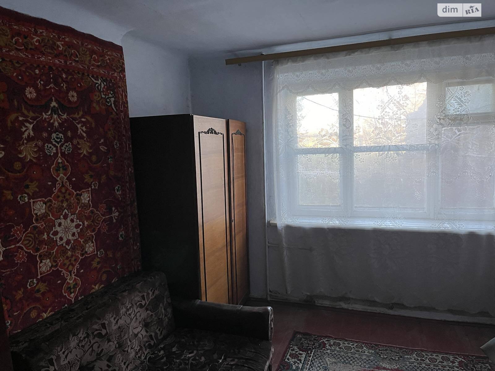 Комната в Гнивани, на ул. Юности 5, кв. 10 в районе Гнивань на продажу фото 1 Комната в Гнивани, на ул. Юности 5, кв. 10 в районе Гнивань на продажу фото 1