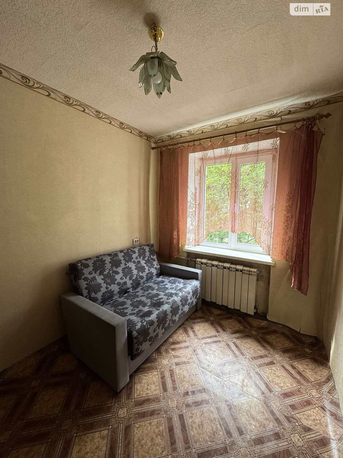 Комната в Харькове, на просп. Александровский 158 в районе ХТЗ на продажу фото 1 Комната в Харькове, на просп. Александровский 158 в районе ХТЗ на продажу фото 1