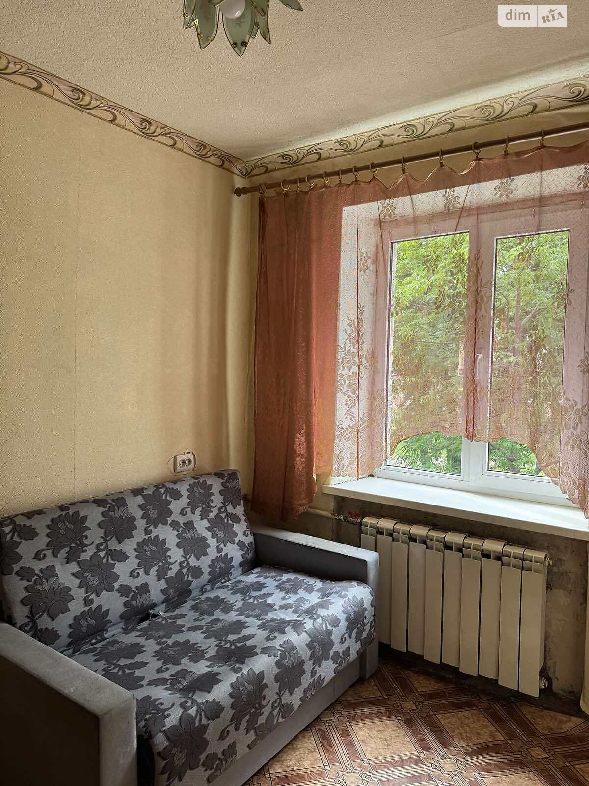 Комната в Харькове, на просп. Александровский 158 в районе ХТЗ на продажу фото 1 Комната в Харькове, на просп. Александровский 158 в районе ХТЗ на продажу фото 1
