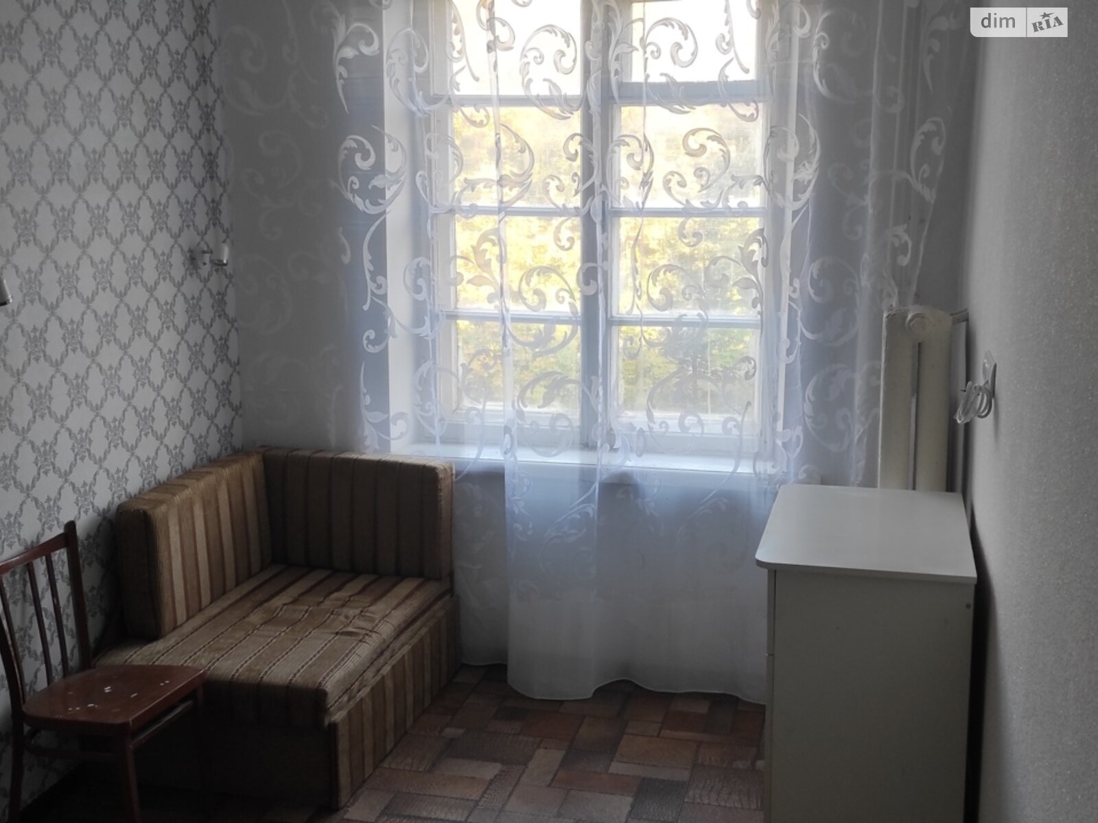 Кімната в Харкові на вул. Біблика 37/8 в районі ХТЗ на продаж фото 1 Кімната в Харкові на вул. Біблика 37/8 в районі ХТЗ на продаж фото 1