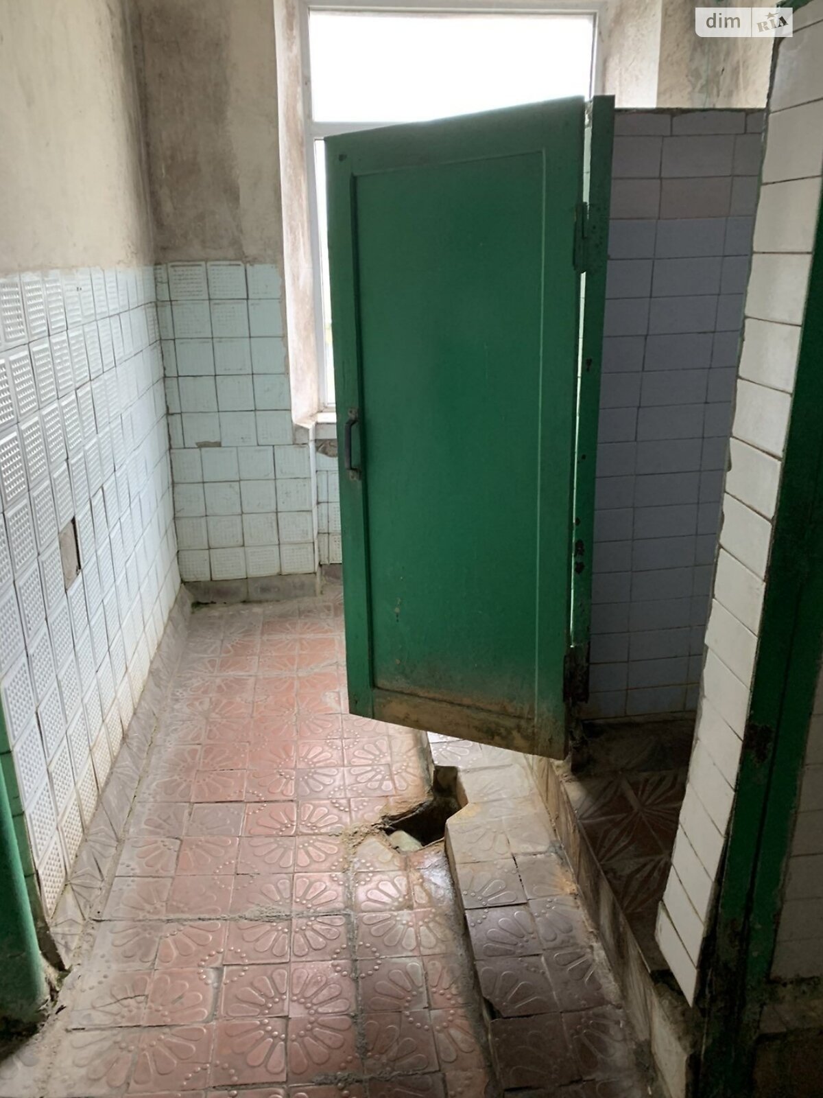 Комната в Харькове, на ул. Мира 38/4 в районе ХТЗ на продажу фото 1 Комната в Харькове, на ул. Мира 38/4 в районе ХТЗ на продажу фото 1