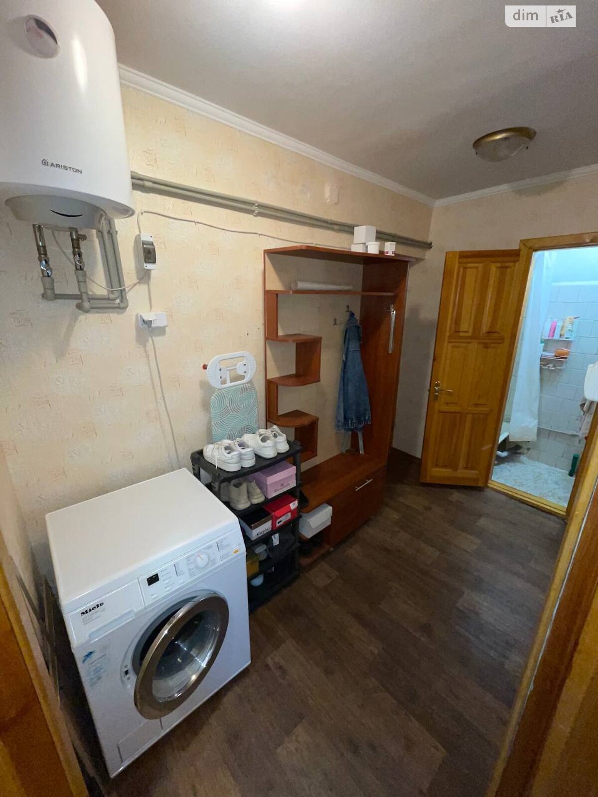 Комната в Харькове, на ул. Тахиаташская 8 в районе Журавлевка на продажу фото 1 Комната в Харькове, на ул. Тахиаташская 8 в районе Журавлевка на продажу фото 1