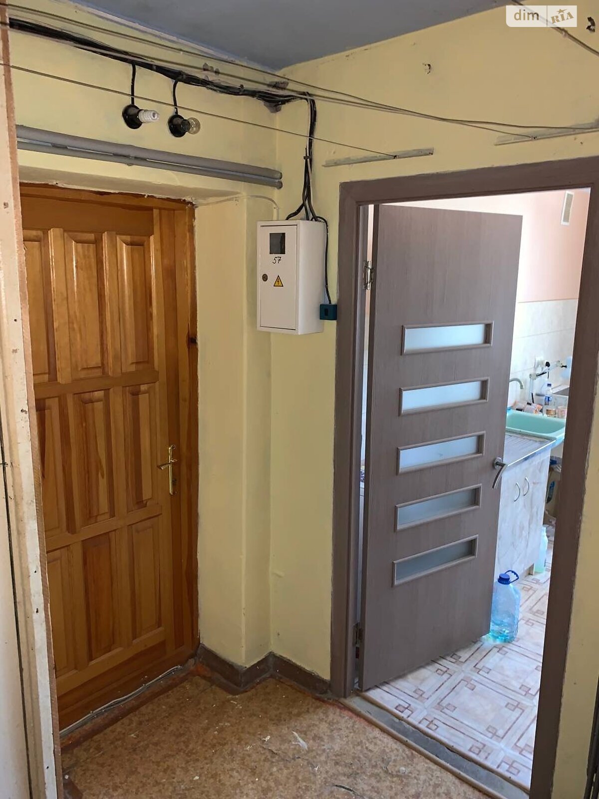 Кімната в Харкові на вул. Тахіатаська 8, кв. 57 в районі Журавлiвка на продаж фото 1 Кімната в Харкові на вул. Тахіатаська 8, кв. 57 в районі Журавлiвка на продаж фото 1