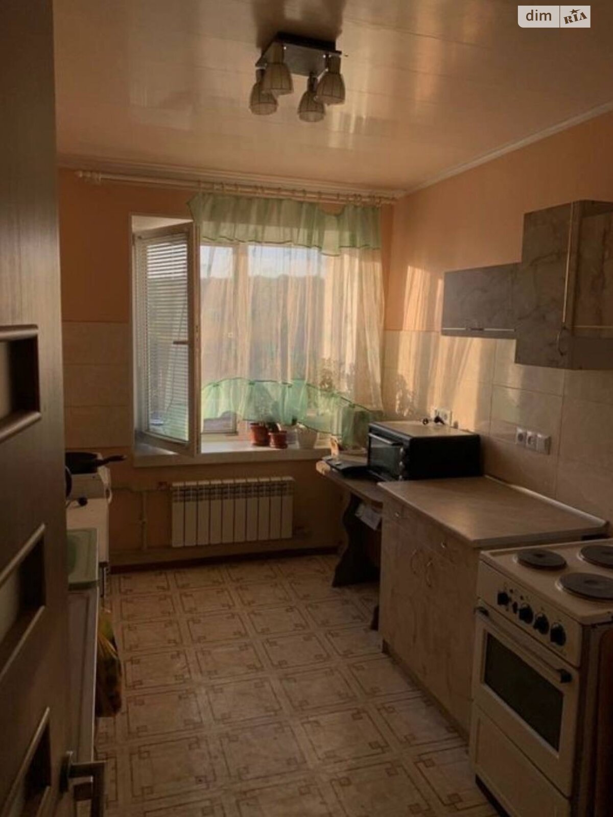 Кімната в Харкові на вул. Тахіатаська 8, кв. 57 в районі Журавлiвка на продаж фото 1 Кімната в Харкові на вул. Тахіатаська 8, кв. 57 в районі Журавлiвка на продаж фото 1