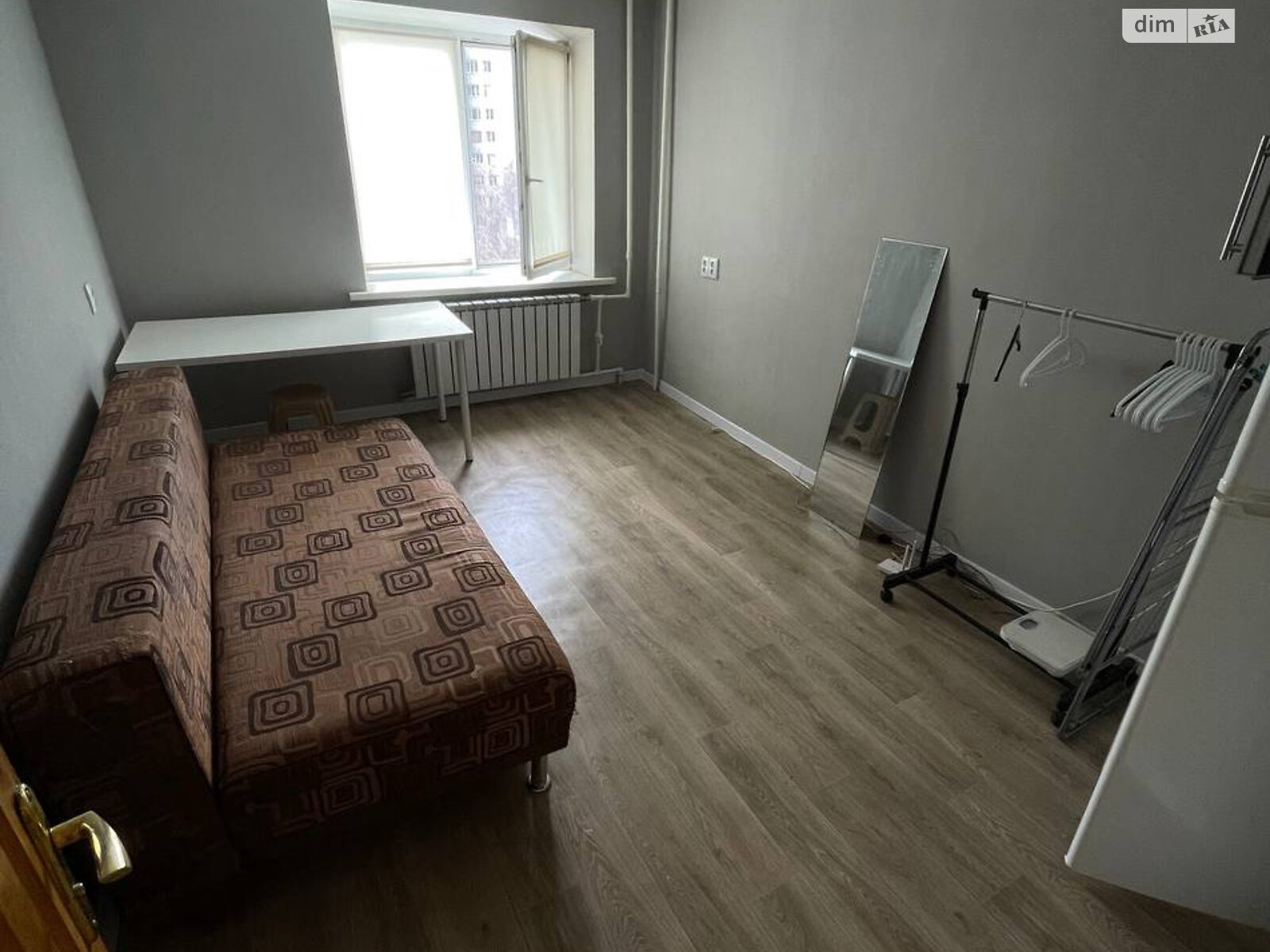 Кімната в Харкові на вул. Тахіатаська 8, кв. 57 в районі Журавлiвка на продаж фото 1 Кімната в Харкові на вул. Тахіатаська 8, кв. 57 в районі Журавлiвка на продаж фото 1