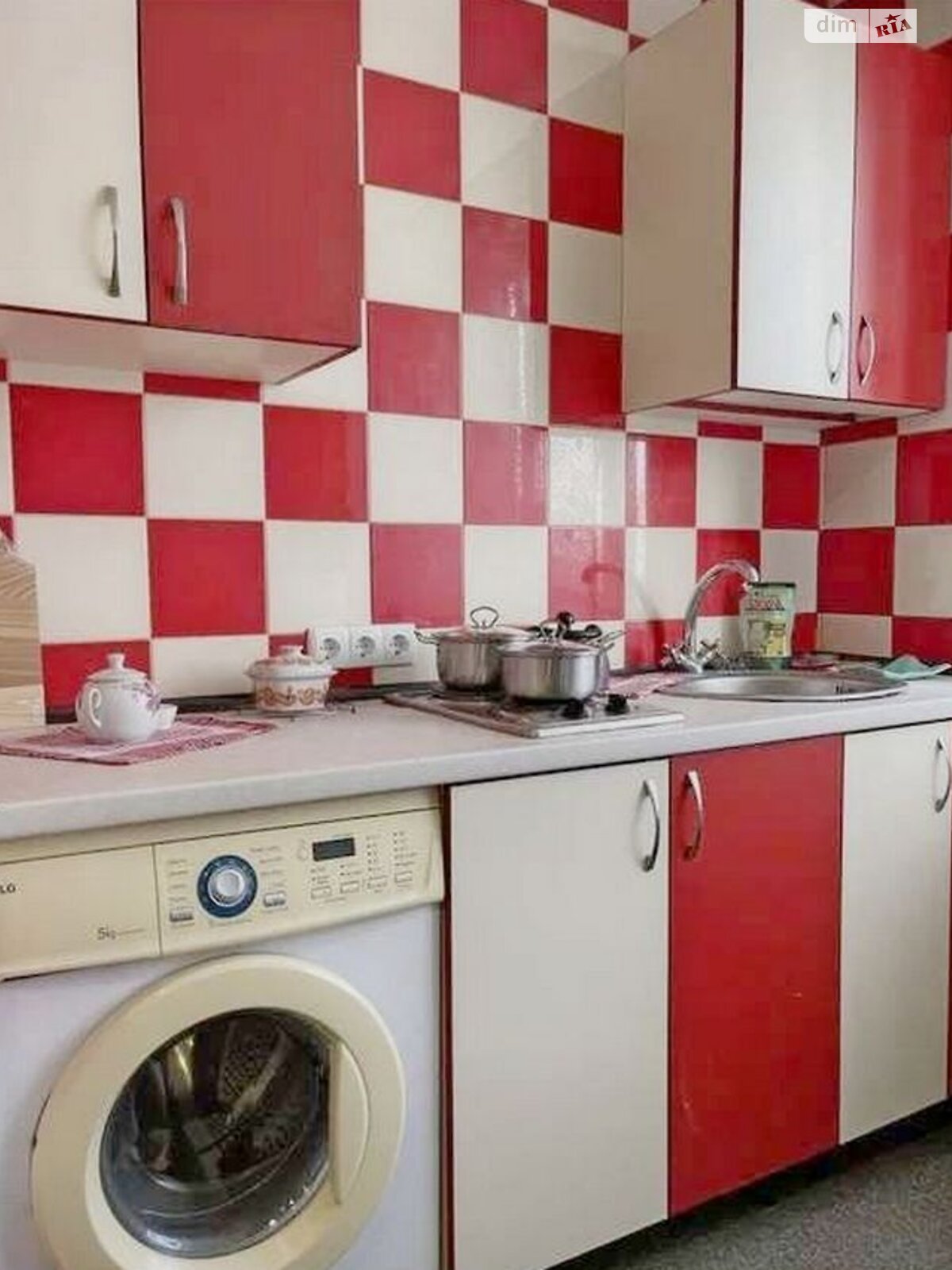 Комната в Харькове, на просп. Байрона 39 в районе Одесская на продажу фото 1 Комната в Харькове, на просп. Байрона 39 в районе Одесская на продажу фото 1