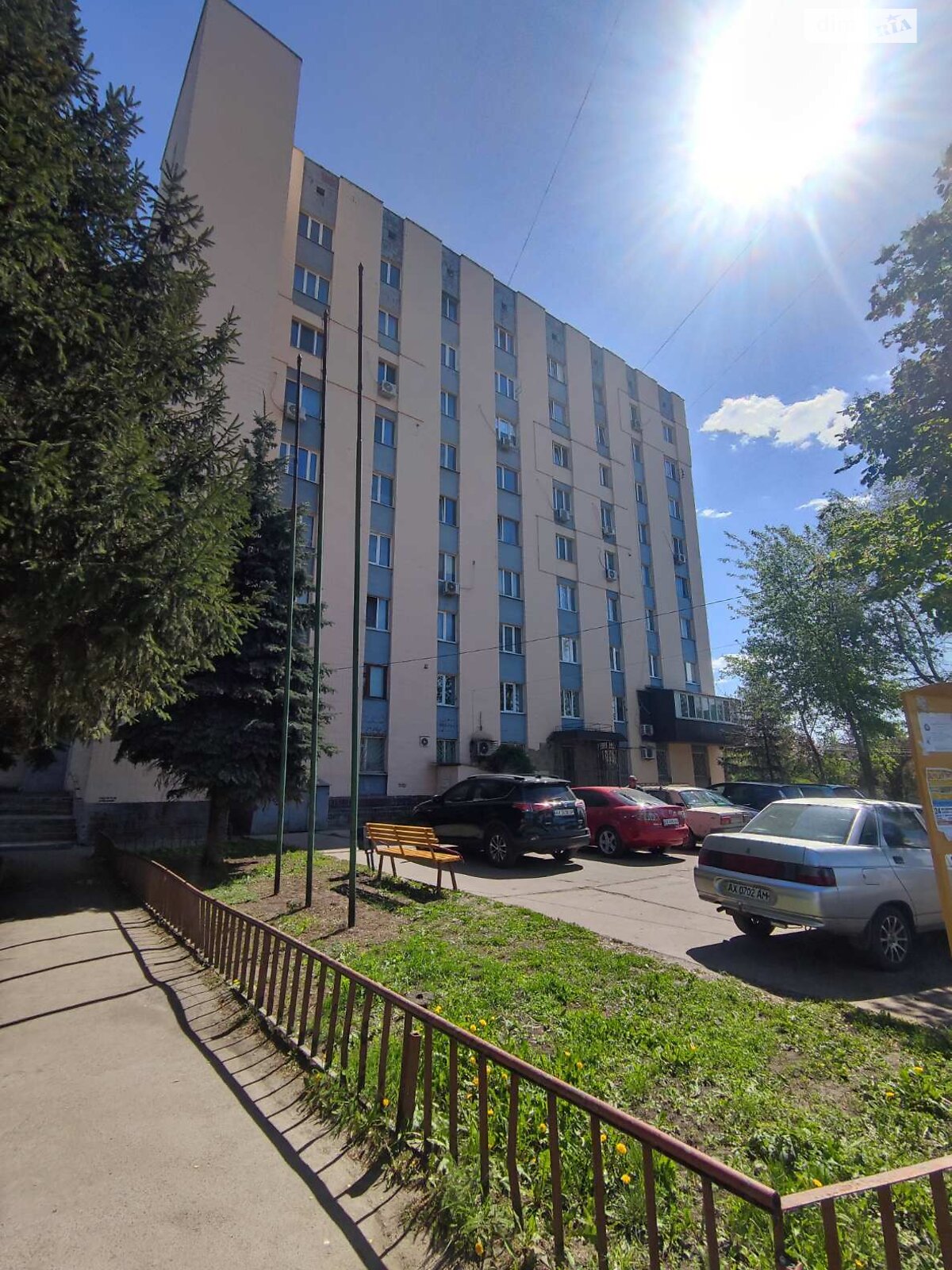 Кімната в Харкові на вул. Роганська 152 в районі Роганський на продаж фото 1 Кімната в Харкові на вул. Роганська 152 в районі Роганський на продаж фото 1