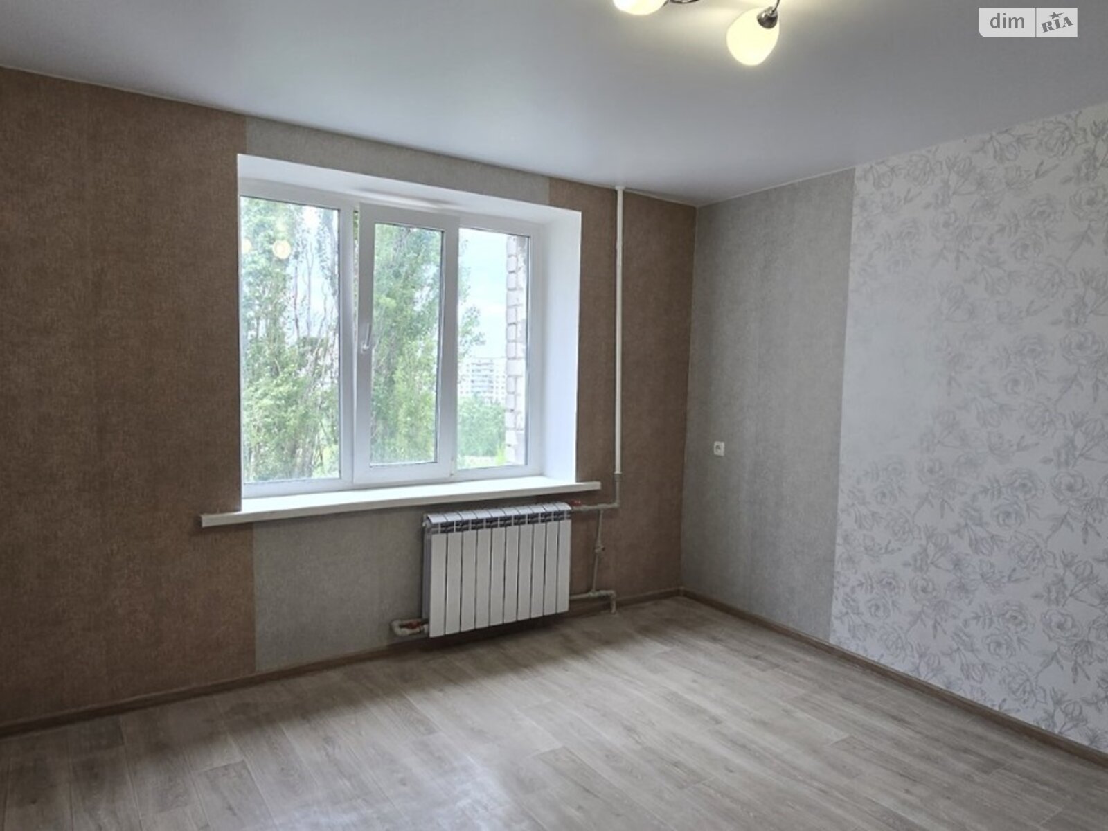 Комната в Харькове, на ул. Гвардейцев-Широнинцев 43В в районе Салтовский на продажу фото 1 Комната в Харькове, на ул. Гвардейцев-Широнинцев 43В в районе Салтовский на продажу фото 1
