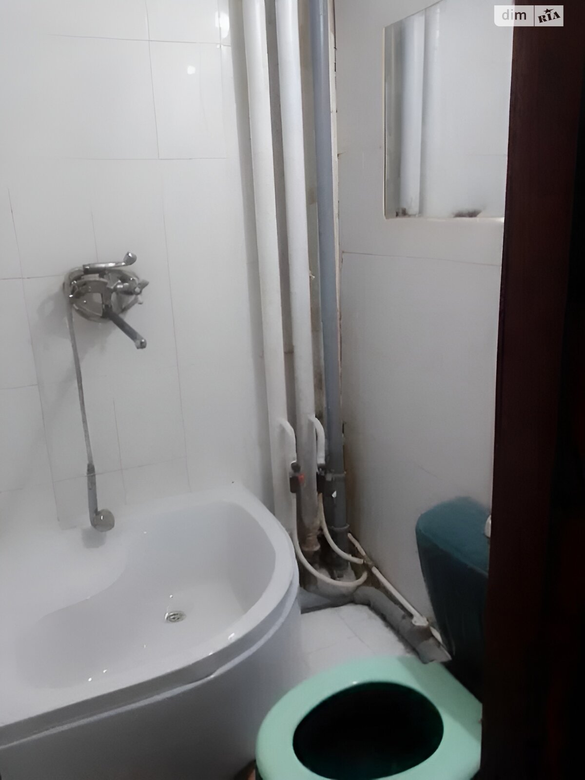 Комната в Харькове, на просп. Байрона 41 в районе Слободской на продажу фото 1 Комната в Харькове, на просп. Байрона 41 в районе Слободской на продажу фото 1