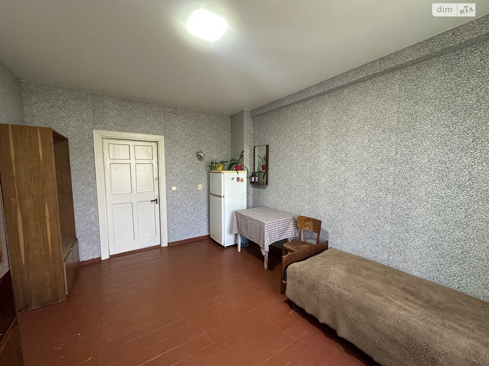 Кімната в Хмельницькому на вул. Романа Шухевича 91/1 в районі Гречани на продаж фото 1 Кімната в Хмельницькому на вул. Романа Шухевича 91/1 в районі Гречани на продаж фото 1