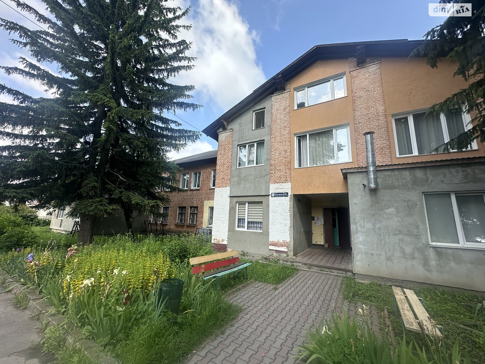 Кімната в Хмельницькому на вул. Романа Шухевича 91/1 в районі Гречани на продаж фото 1 Кімната в Хмельницькому на вул. Романа Шухевича 91/1 в районі Гречани на продаж фото 1