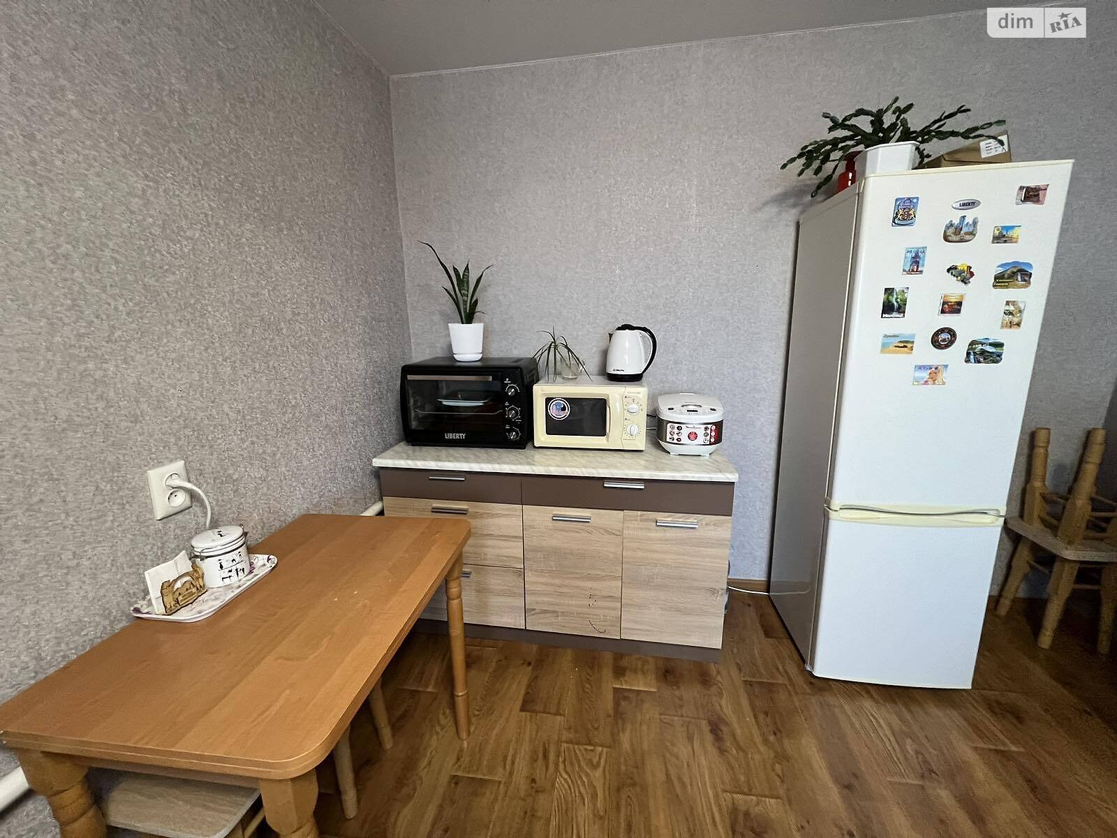 Кімната в Хмельницькому на просп. Миру 61/2 в районі Виставка на продаж фото 1 Кімната в Хмельницькому на просп. Миру 61/2 в районі Виставка на продаж фото 1