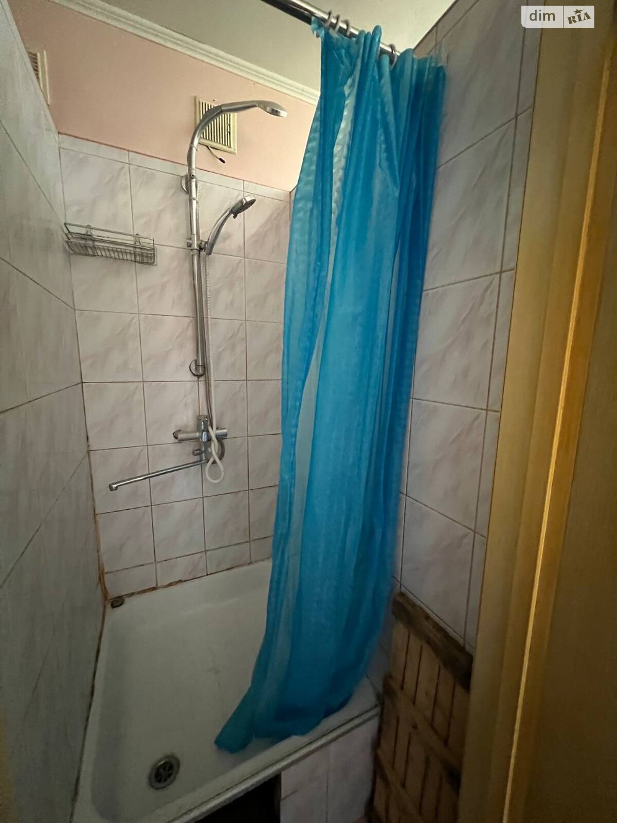 Кімната в Хмельницькому на просп. Миру 95/2 в районі Виставка на продаж фото 1 Кімната в Хмельницькому на просп. Миру 95/2 в районі Виставка на продаж фото 1