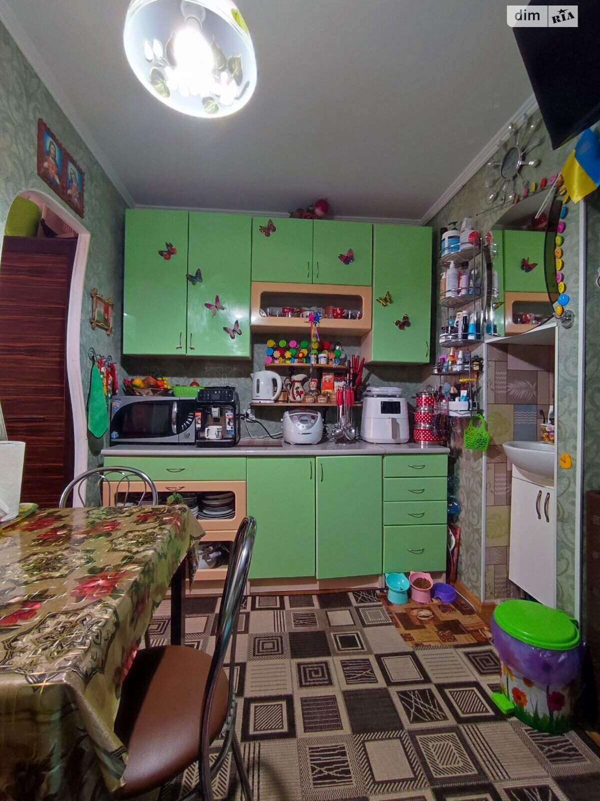 Кімната в Хмельницькому на вул. Свободи 14А, кв. 11 в районі Виставка на продаж фото 1 Кімната в Хмельницькому на вул. Свободи 14А, кв. 11 в районі Виставка на продаж фото 1