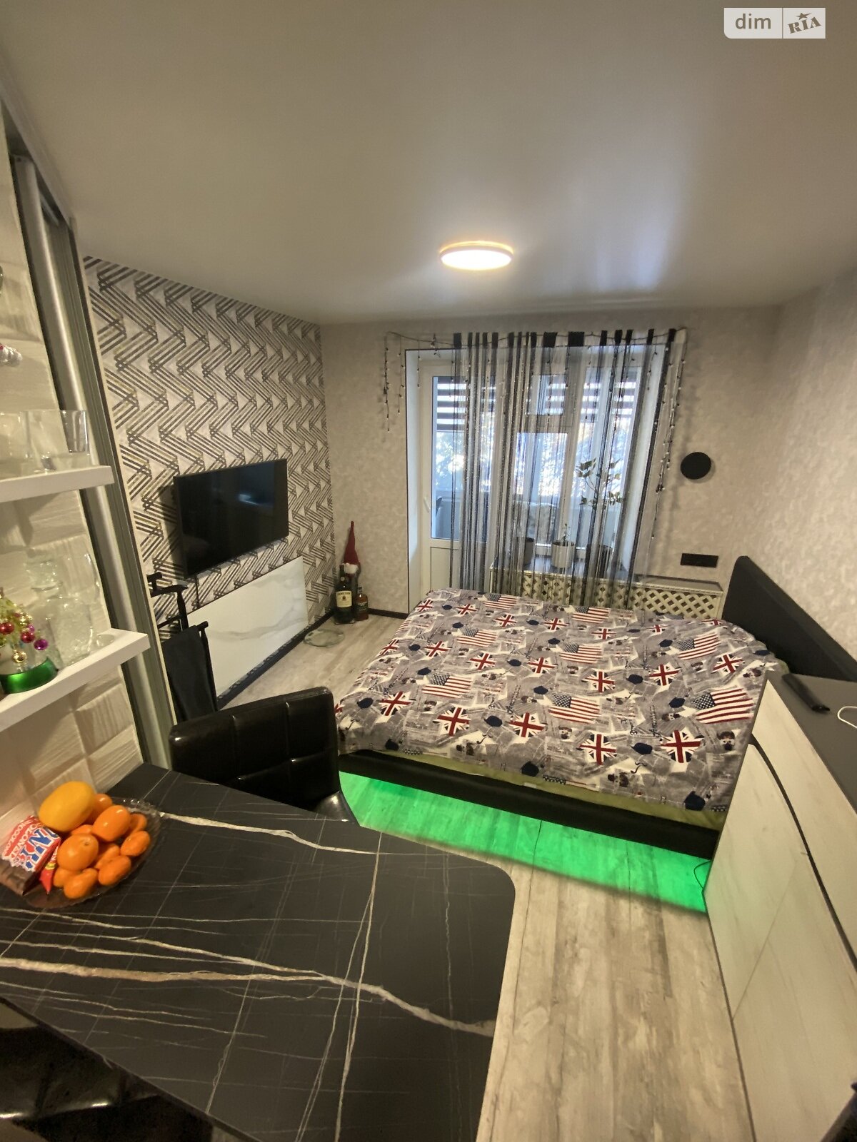 Кімната в Хмельницькому на вул. Зарічанська 22/1 в районі Виставка на продаж фото 1 Кімната в Хмельницькому на вул. Зарічанська 22/1 в районі Виставка на продаж фото 1