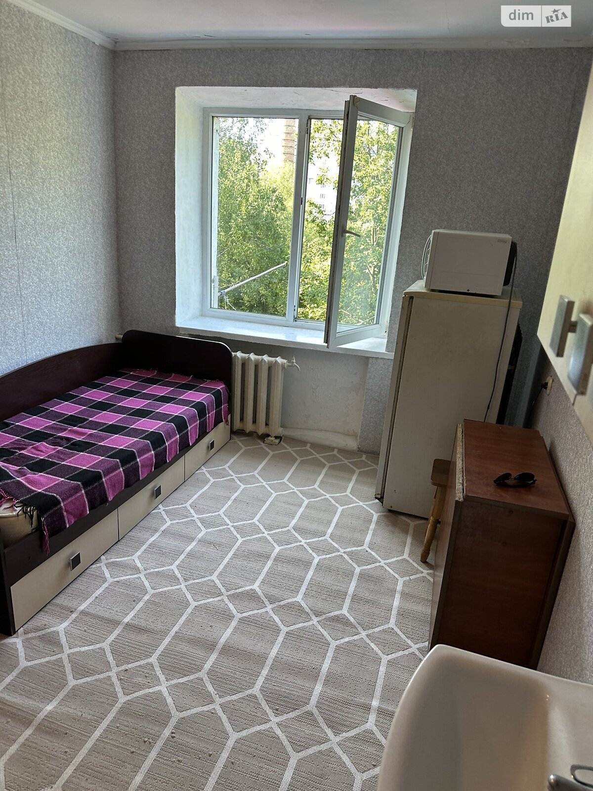 Комната в Хмельницком, на шоссе Львовское 39/1, кв. 120 в районе Юго-Западный на продажу фото 1 Комната в Хмельницком, на шоссе Львовское 39/1, кв. 120 в районе Юго-Западный на продажу фото 1