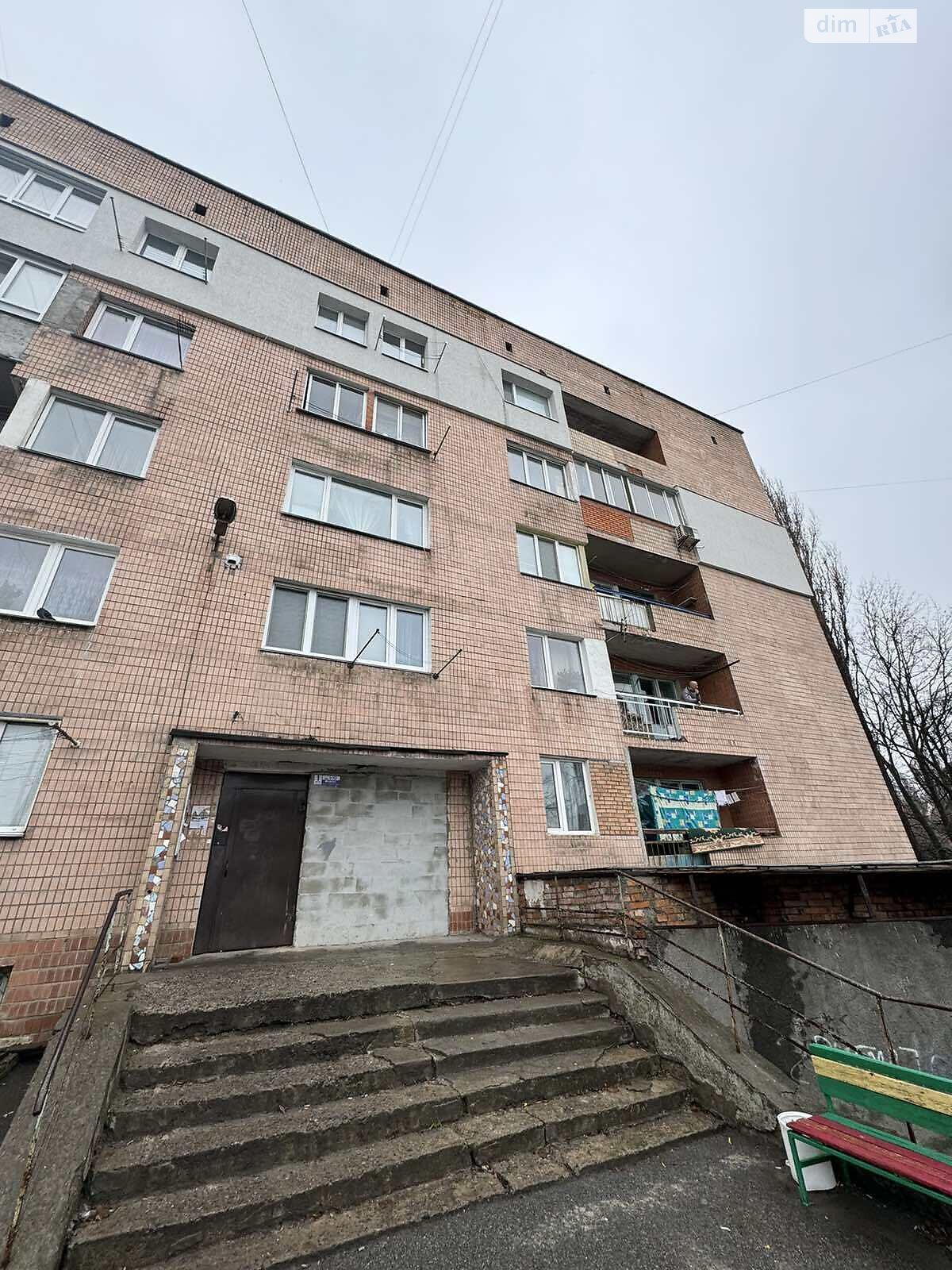 Кімната в Хмельницькому на вул. Тернопільська 12/1 в районі Південно-Західний на продаж фото 1 Кімната в Хмельницькому на вул. Тернопільська 12/1 в районі Південно-Західний на продаж фото 1