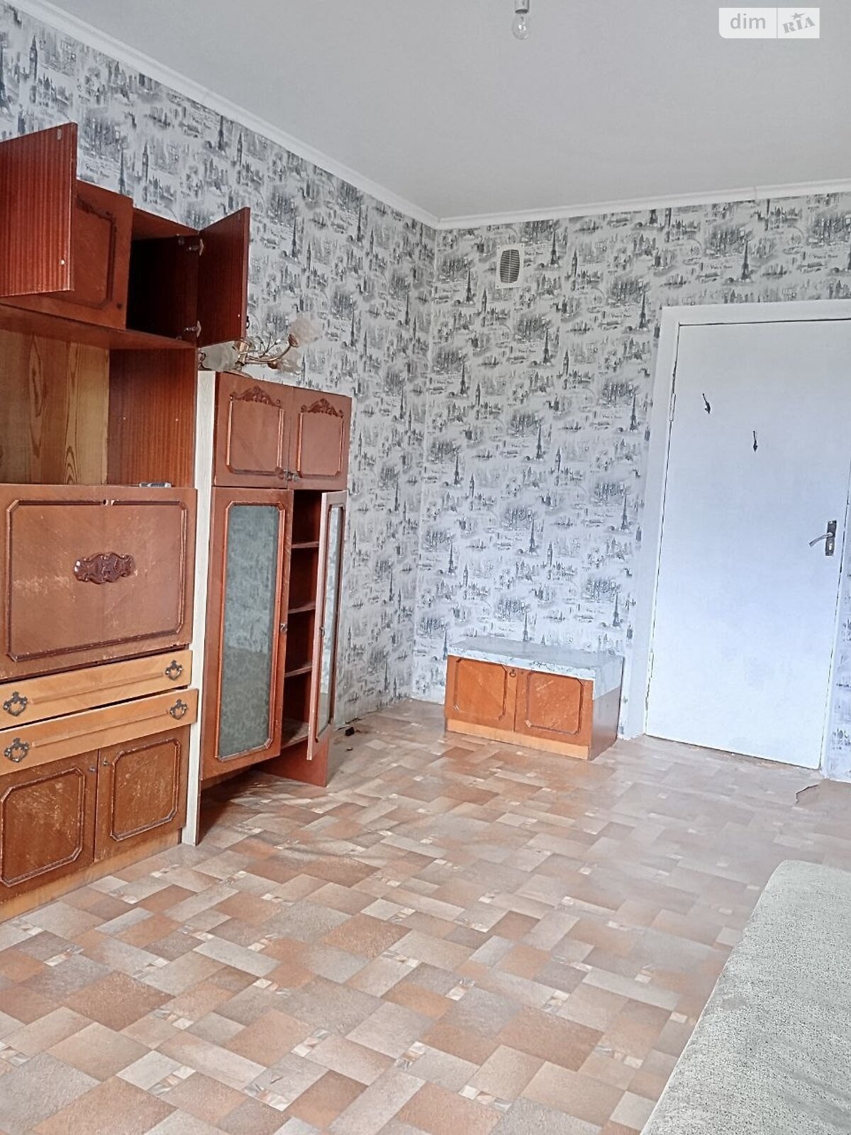 Кімната в Хмельницькому на вул. Чорновола 33 в районі Загот Зерно на продаж фото 1 Кімната в Хмельницькому на вул. Чорновола 33 в районі Загот Зерно на продаж фото 1