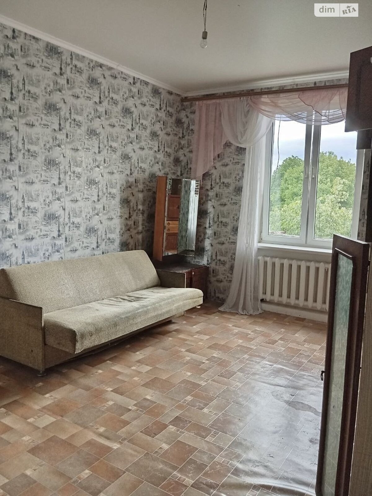 Кімната в Хмельницькому на вул. Чорновола 33 в районі Загот Зерно на продаж фото 1 Кімната в Хмельницькому на вул. Чорновола 33 в районі Загот Зерно на продаж фото 1