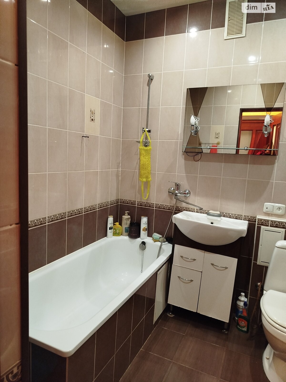 Комната в Житомире, на ул. Победы в районе Кокаричанка на продажу фото 1 Комната в Житомире, на ул. Победы в районе Кокаричанка на продажу фото 1